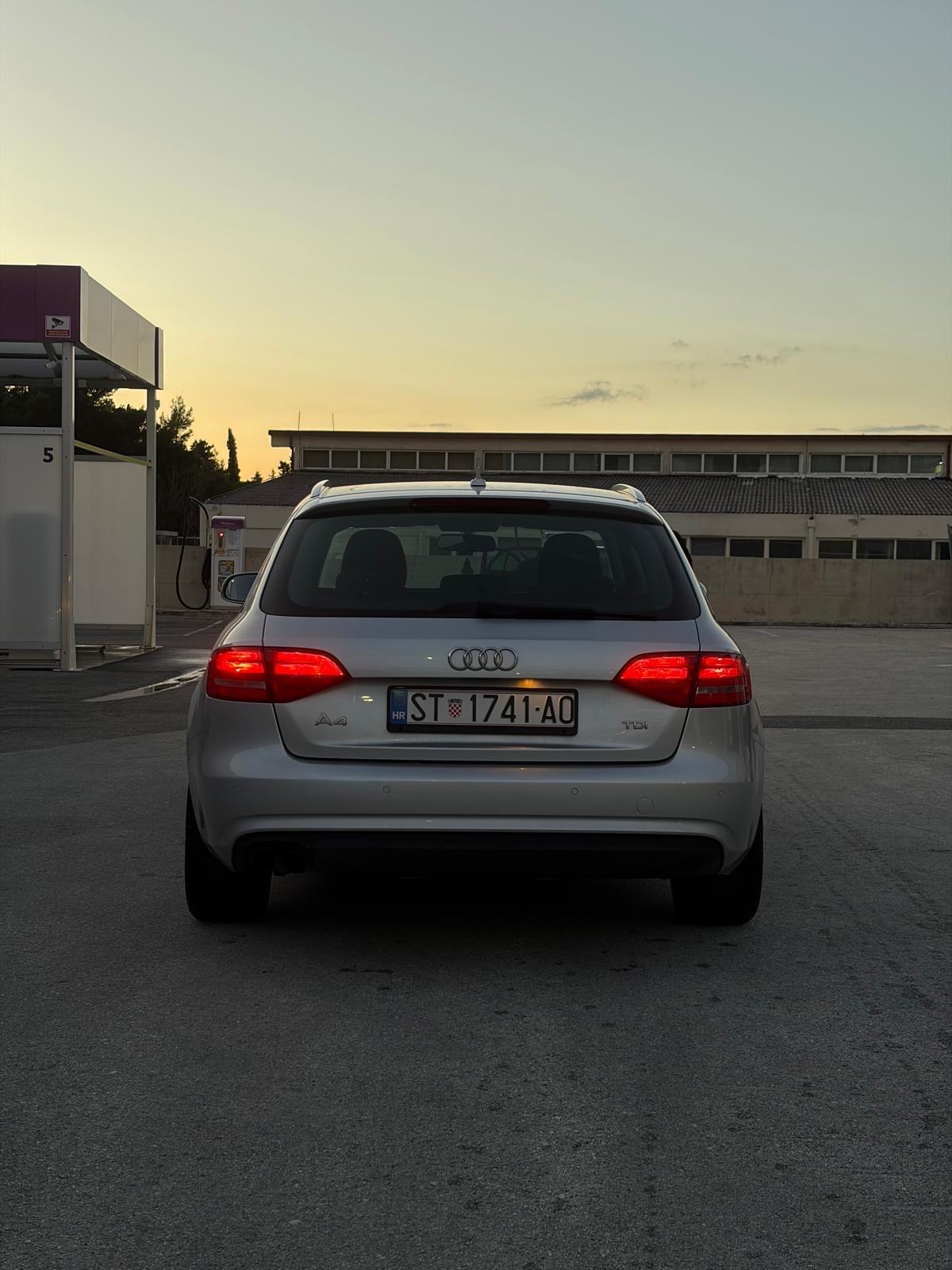 Audi A4 Avant, Automatik, fotografija 8