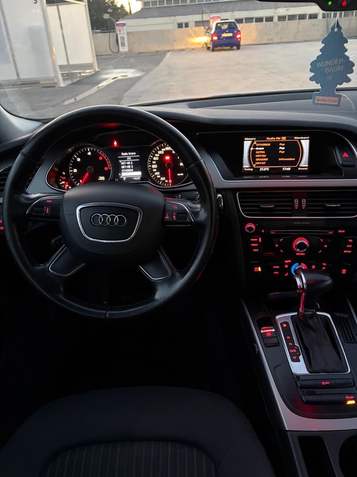 Audi A4 Avant, Automatik, fotografija 11
