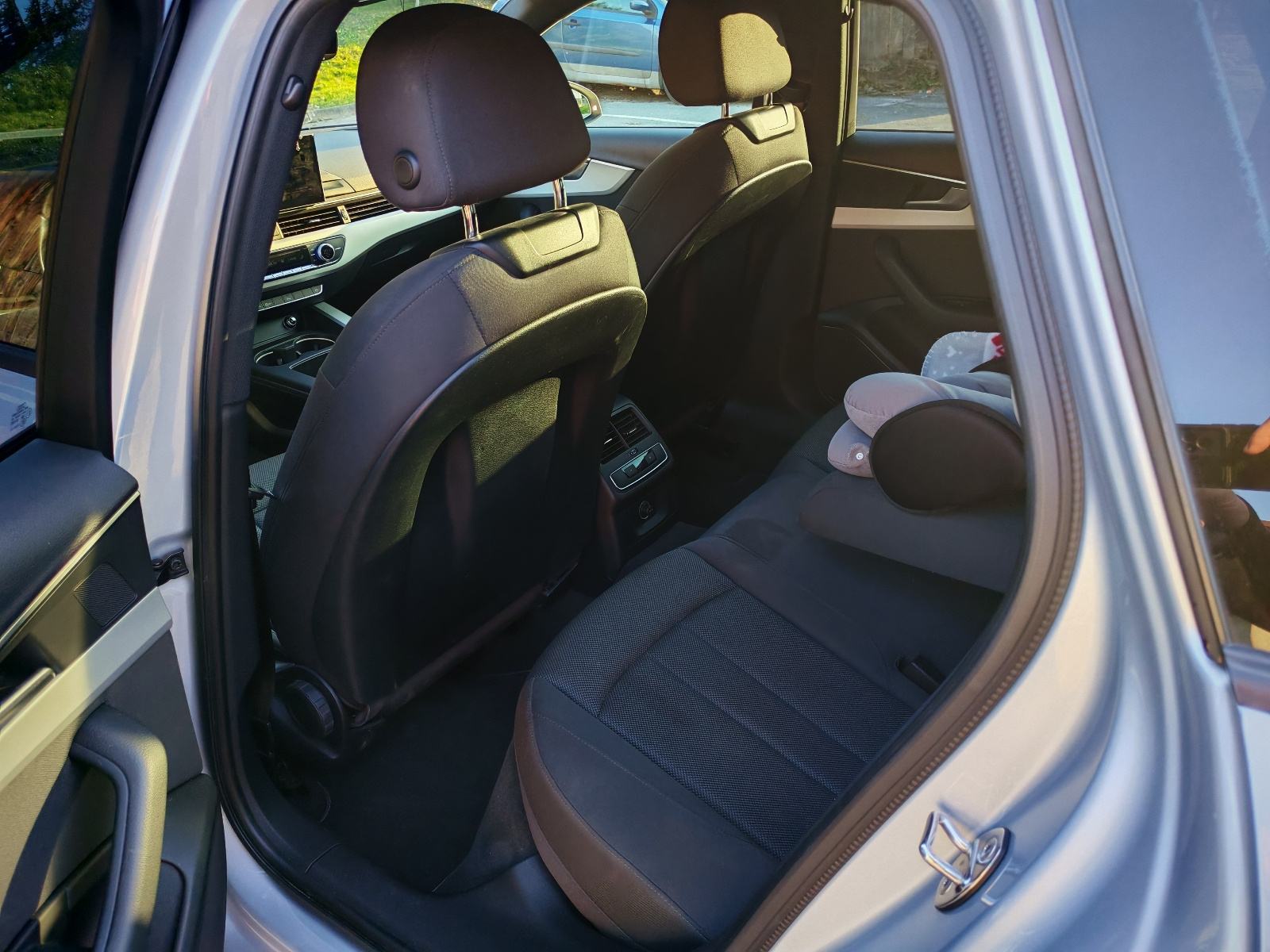 Audi A4 Avant 2,0 TDI automatik, fotografija 6