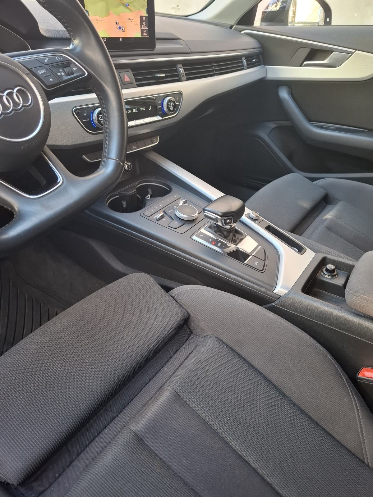 Audi A4 Avant 2,0 TDI automatik, fotografija 14