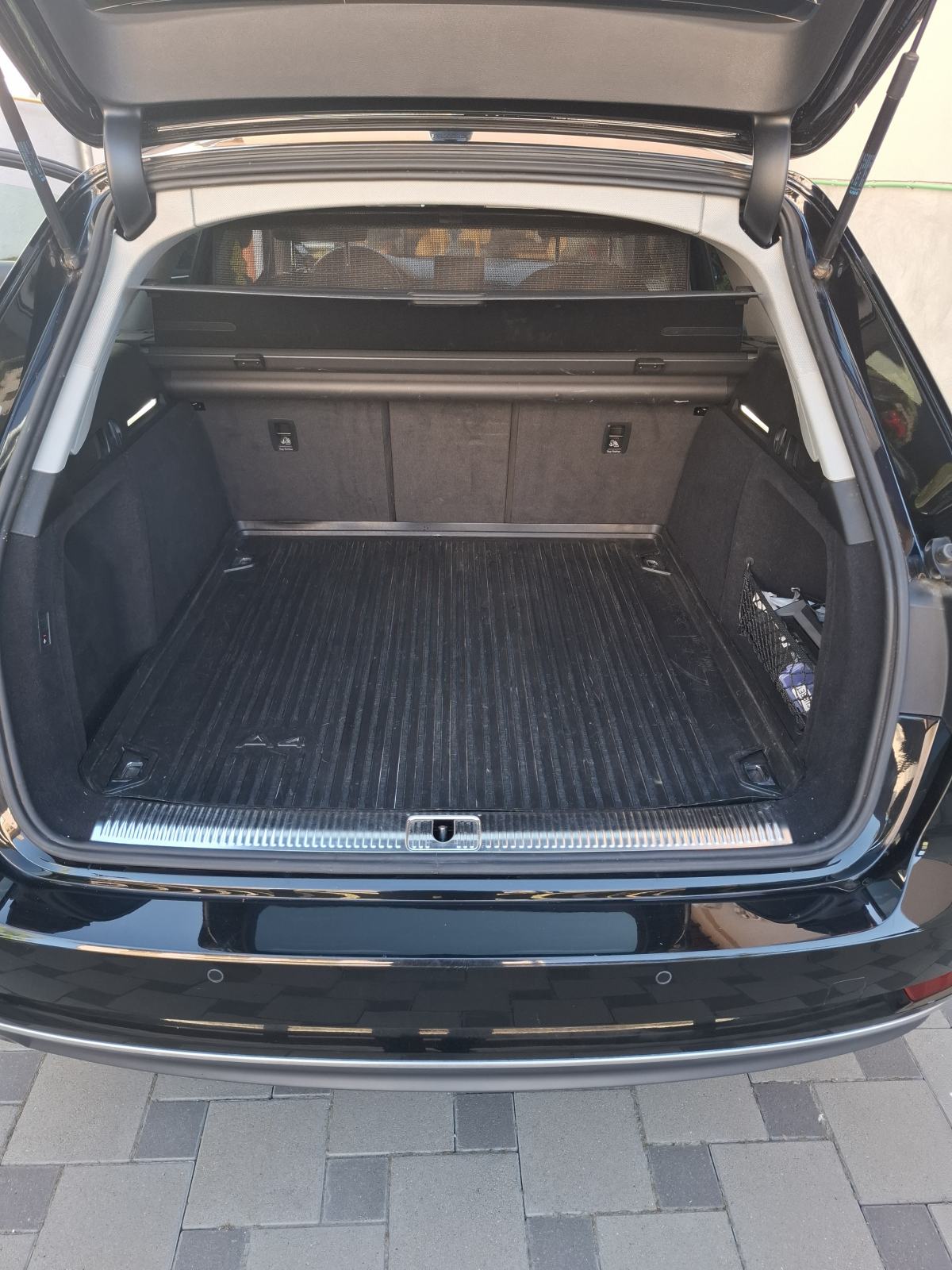 Audi A4 Avant 2,0 TDI automatik, fotografija 17