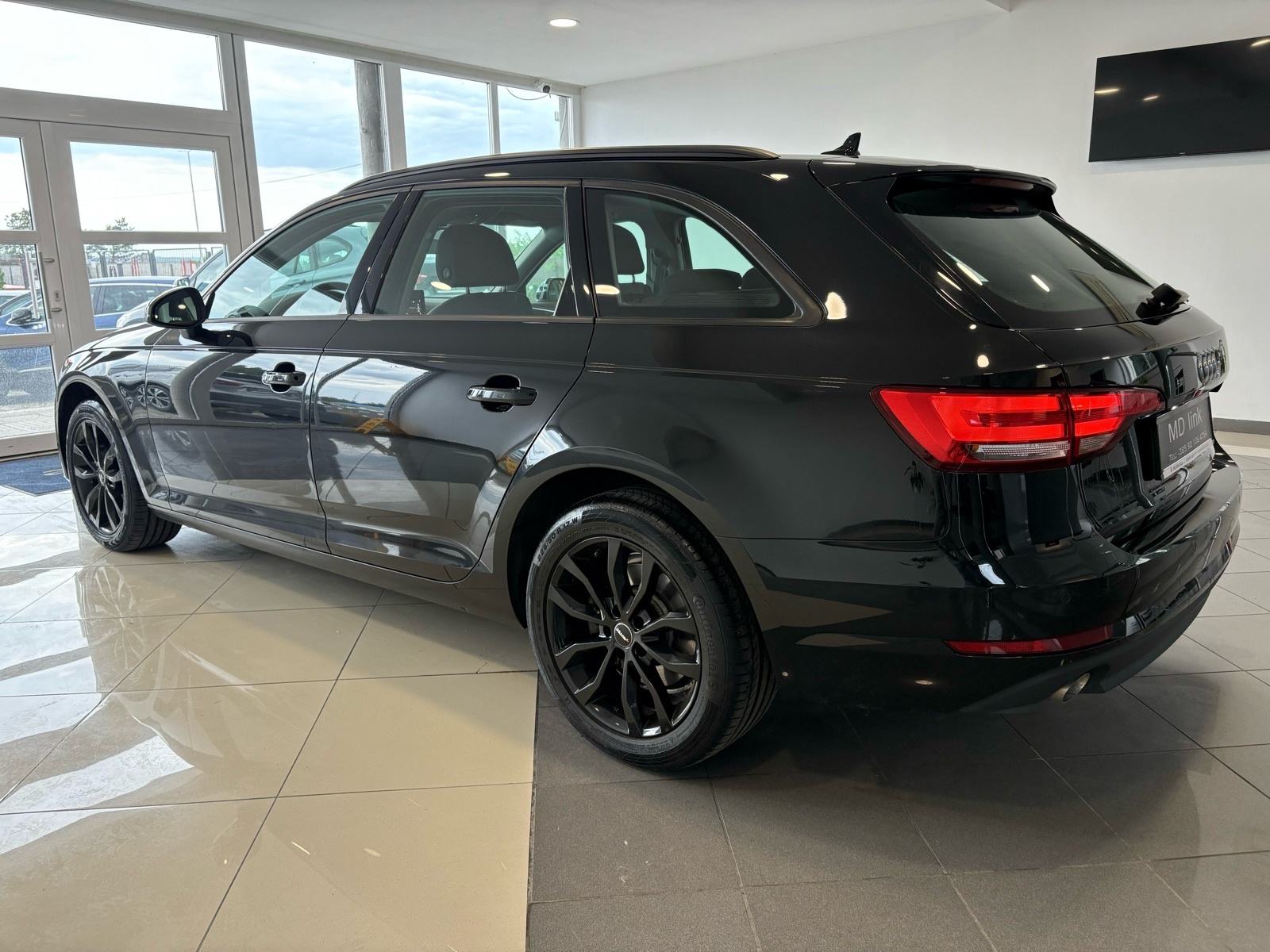 Audi A4 Avant 2,0 TDI automatik, fotografija 18