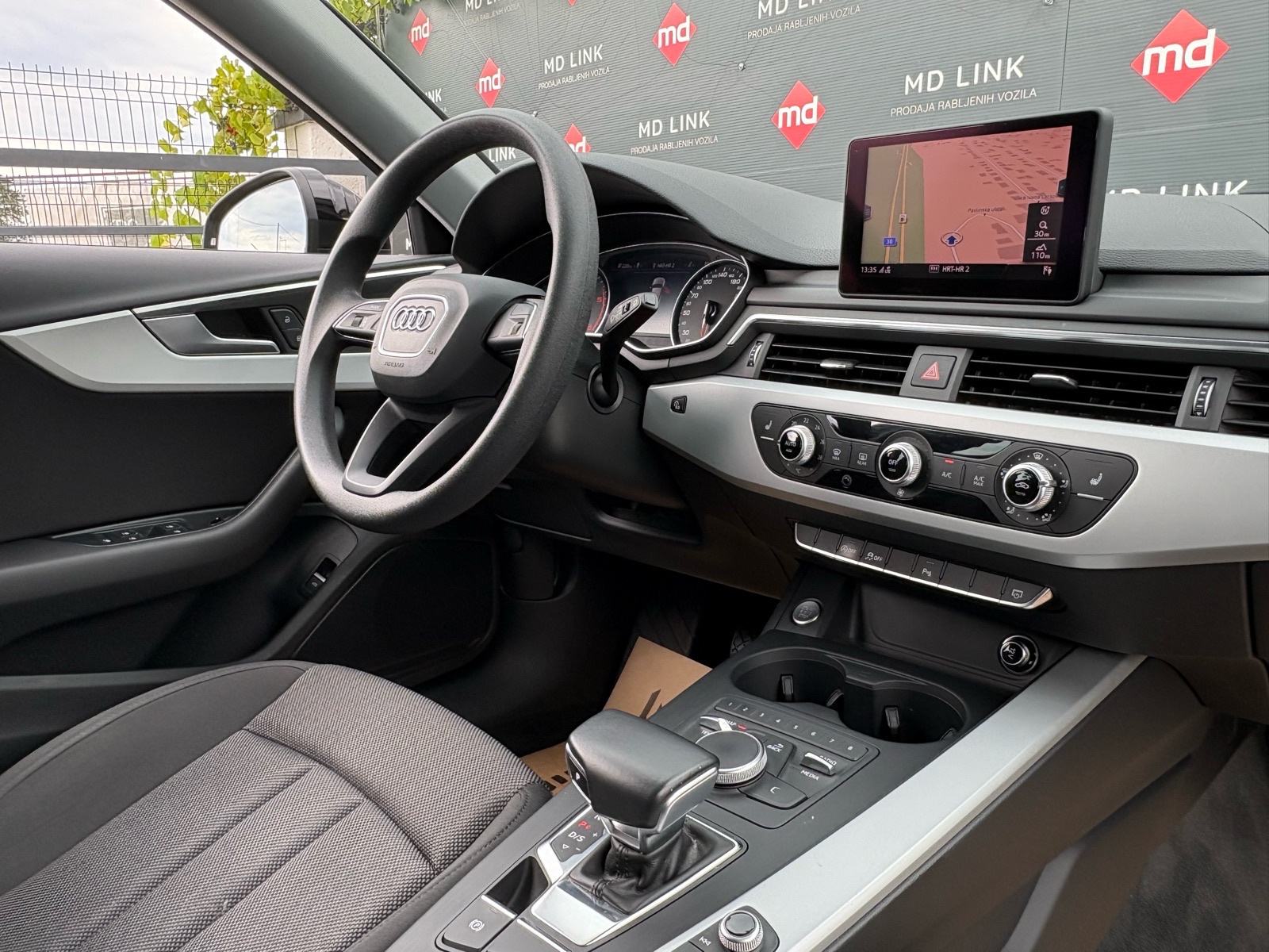 Audi A4 Avant 2,0 TDI automatik, fotografija 11