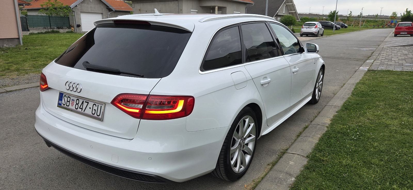 Audi A4 Avant 2,0 TDI automatik, fotografija 3