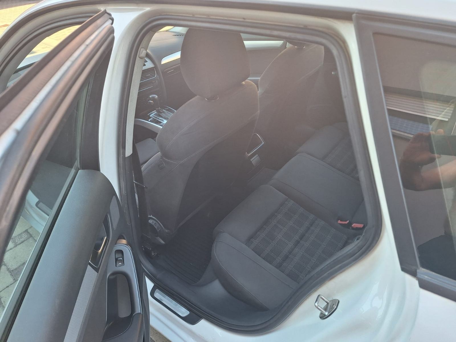 Audi A4 Avant 2,0 TDI automatik, fotografija 11