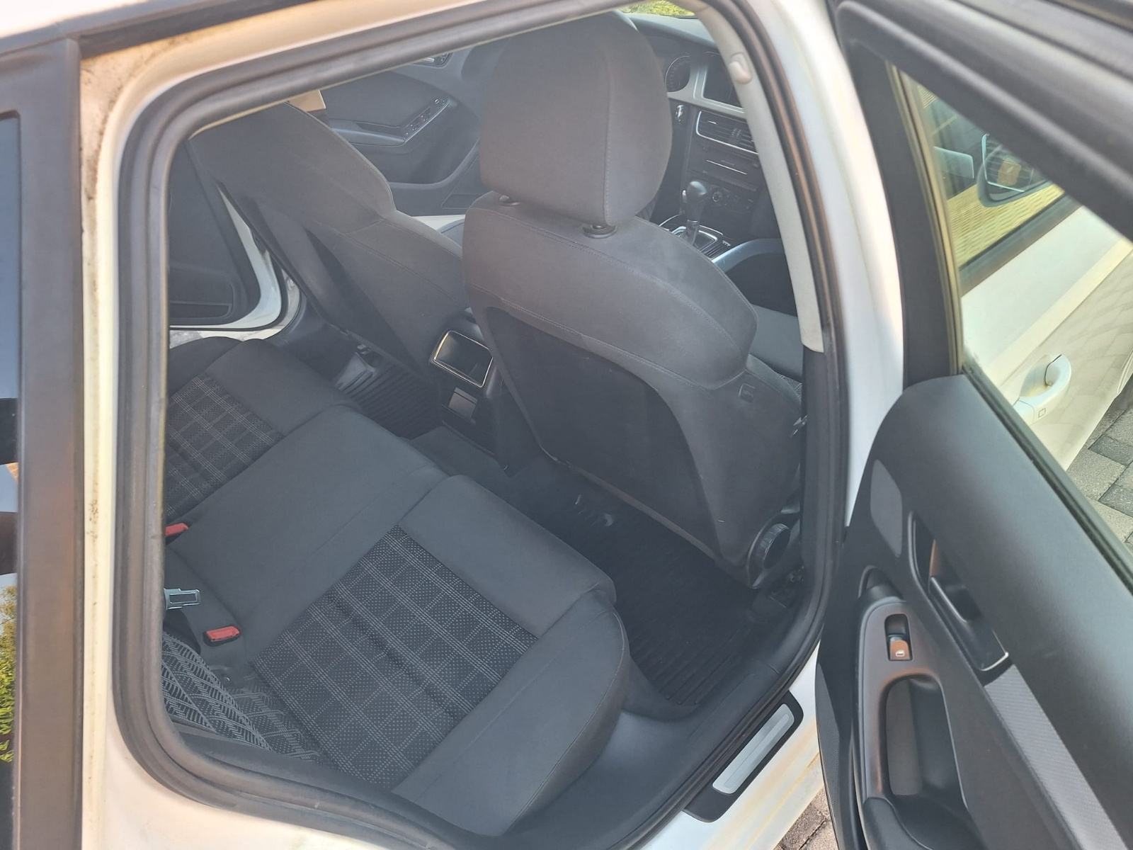Audi A4 Avant 2,0 TDI automatik, fotografija 12