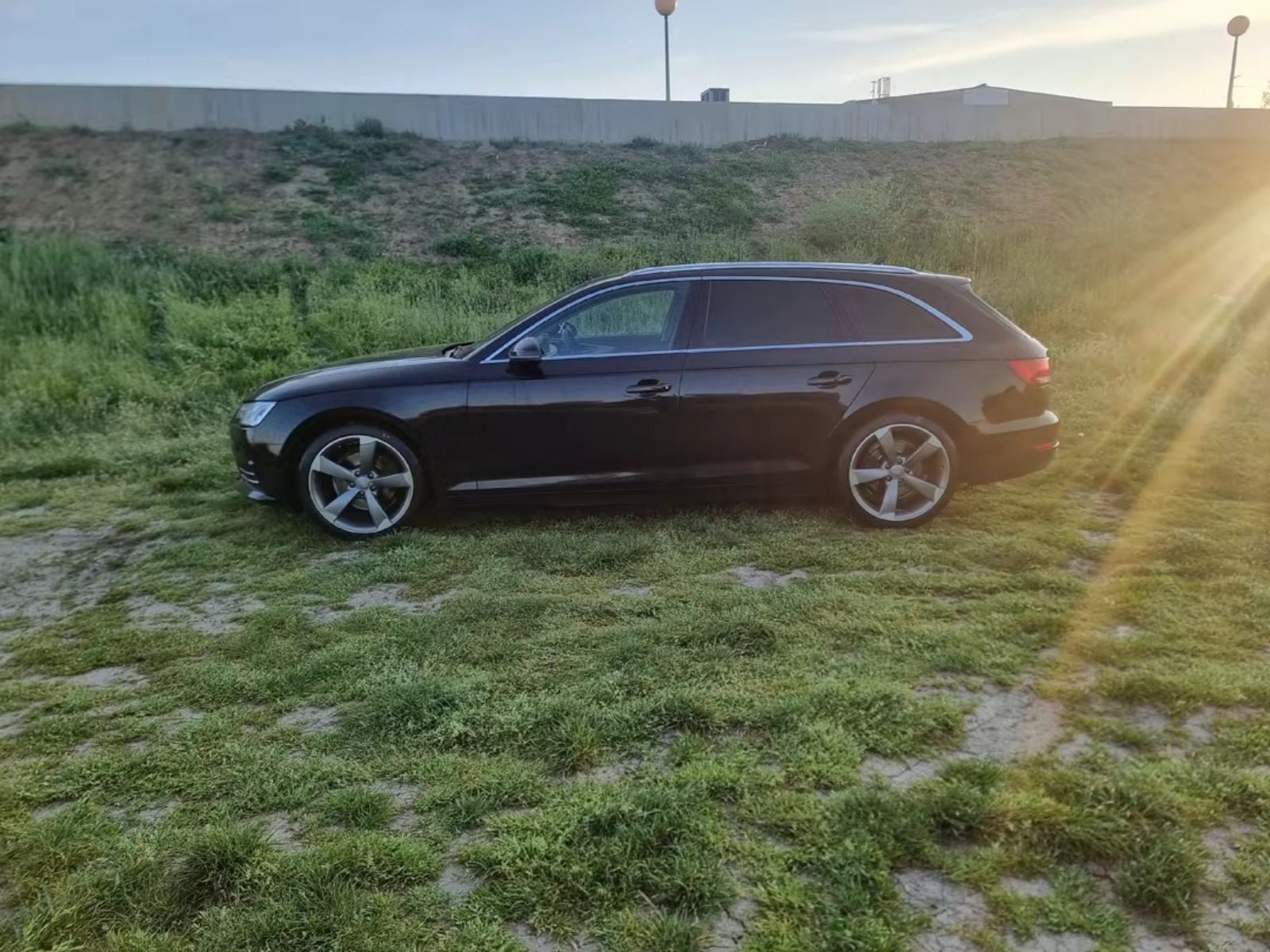 Audi A4 Avant 2,0 TDI automatik, fotografija 9