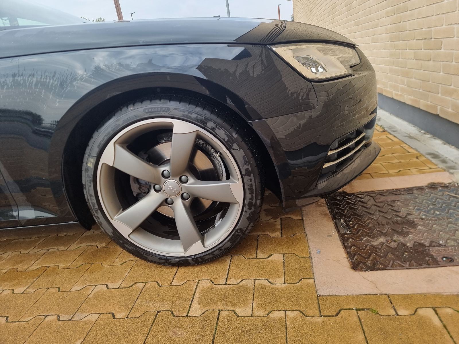 Audi A4 Avant 2,0 TDI automatik, fotografija 4