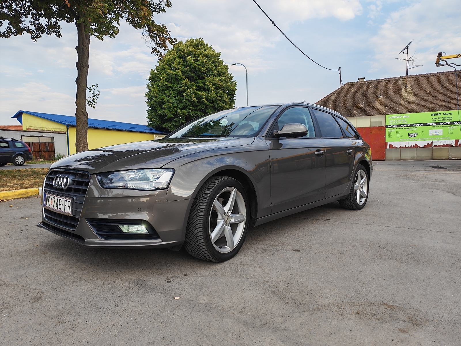 Audi A4 Avant 2,0 TDI automatik, fotografija 2