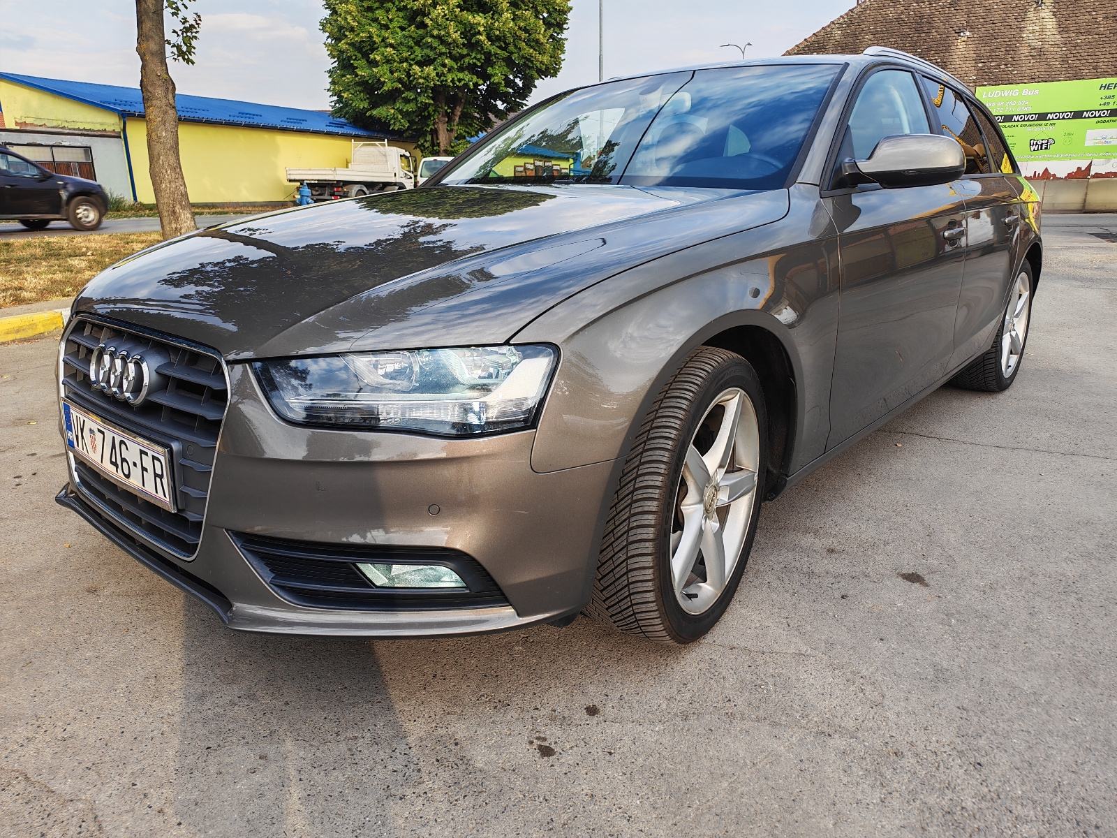 Audi A4 Avant 2,0 TDI automatik, fotografija 3