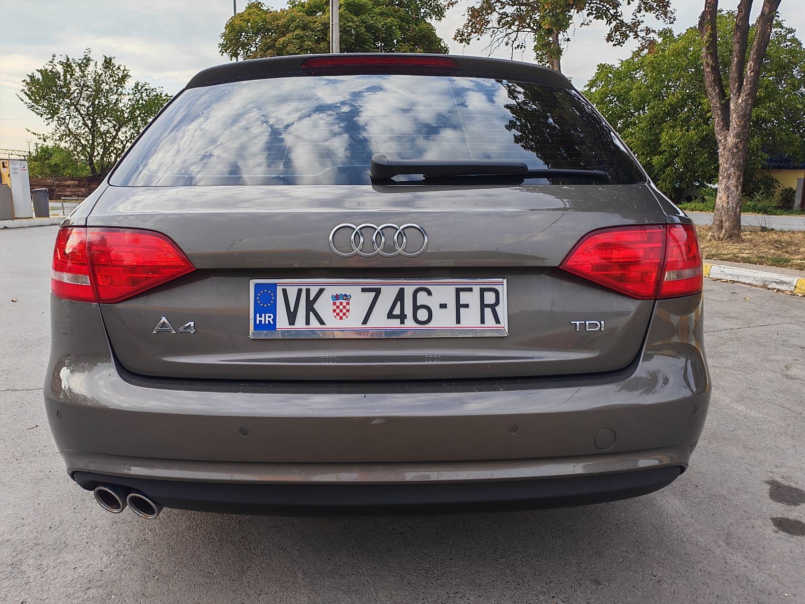 Audi A4 Avant 2,0 TDI automatik, fotografija 5