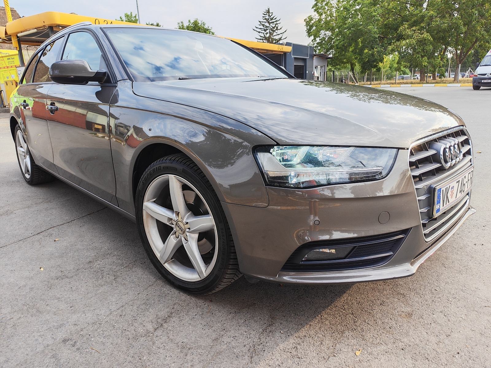 Audi A4 Avant 2,0 TDI automatik, fotografija 4