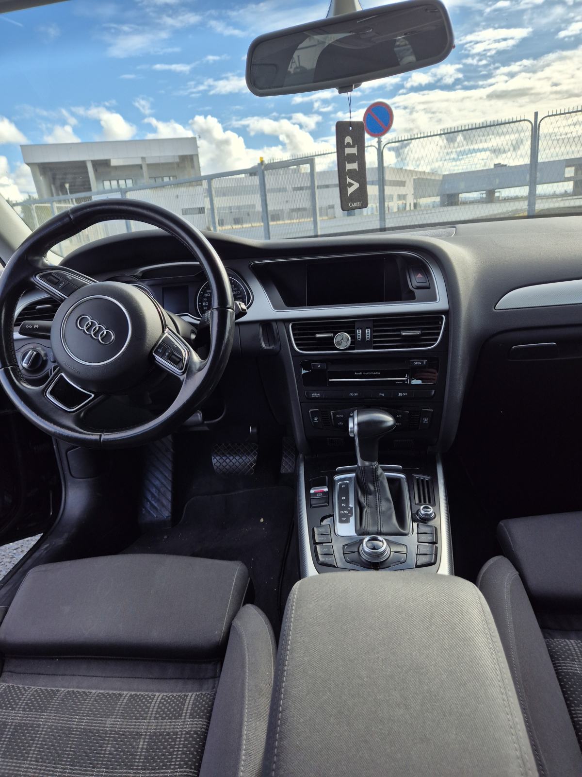 Audi A4 Avant 2,0 TDI B8.5 2xSline, fotografija 14