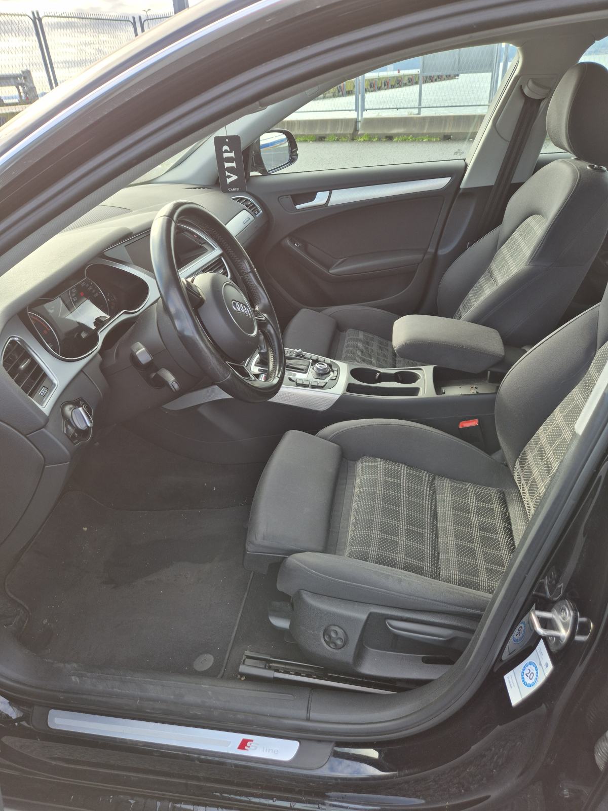 Audi A4 Avant 2,0 TDI B8.5 2xSline, fotografija 12