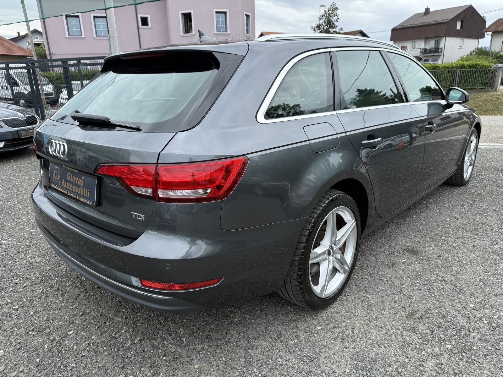 Audi A4 Avant 2,0 TDI S-Line,NAVI,VIRTUAL,ALU 18",JAMSTVO,TOP STANJE!!, fotografija 9