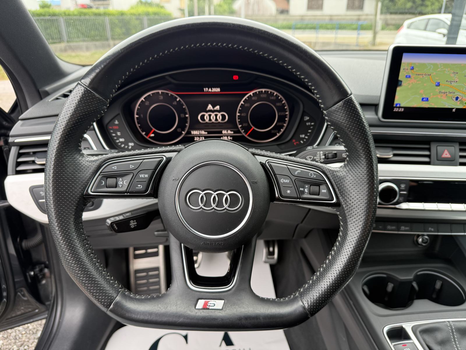 Audi A4 Avant 2,0 TDI S-Line,NAVI,VIRTUAL,ALU 18",JAMSTVO,TOP STANJE!!, fotografija 14