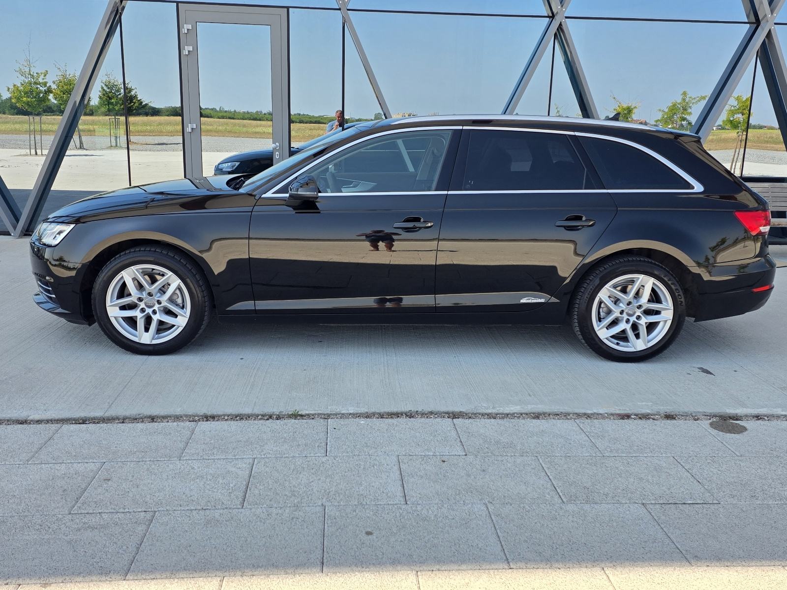 Audi A4 Avant 2,0 TDI S LINE,NAVI,VIRTUAL,KAMERA,107 T.K.M, fotografija 3