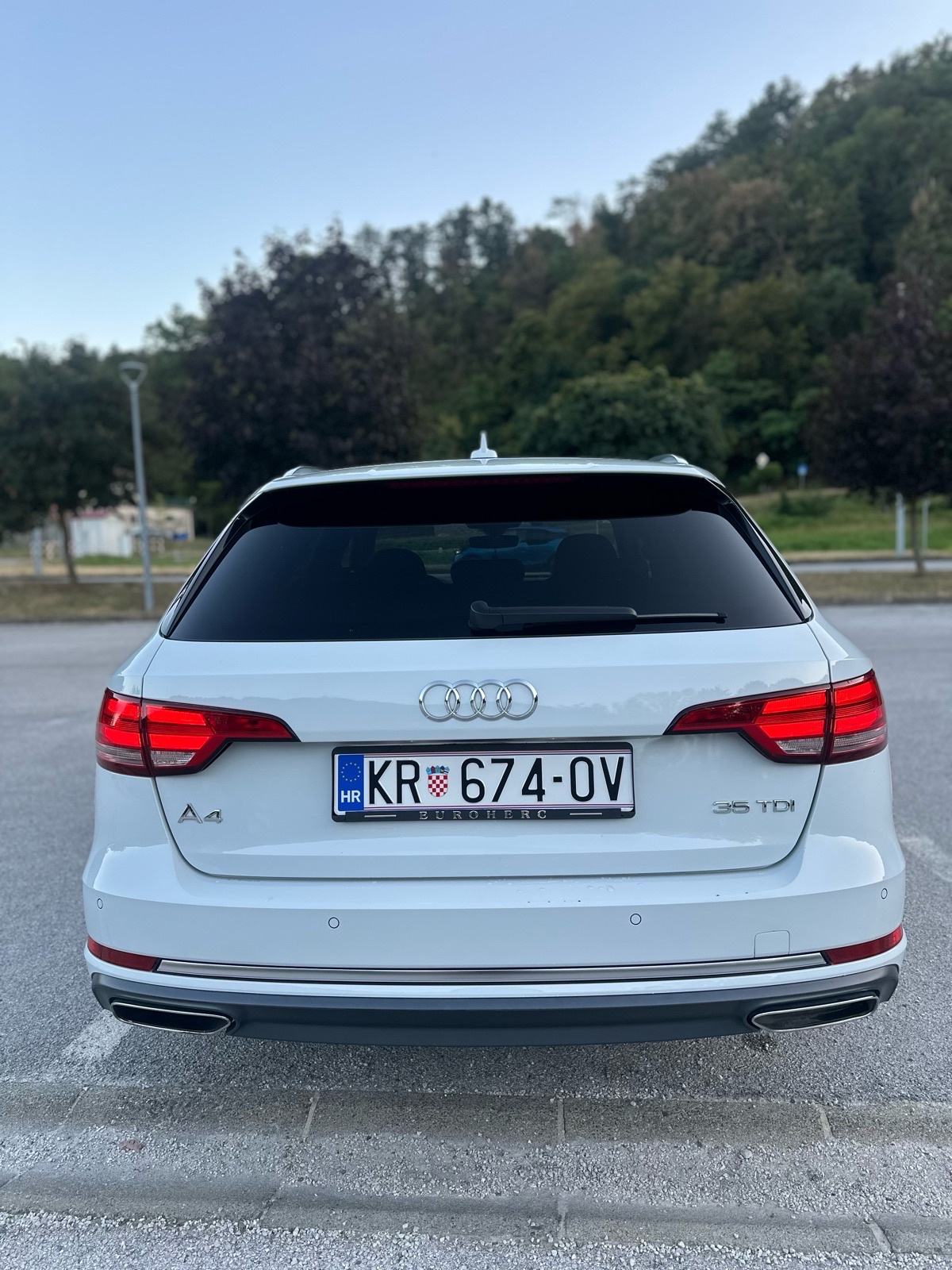 Audi A4 Avant 2,0 TDI S-Line, fotografija 6
