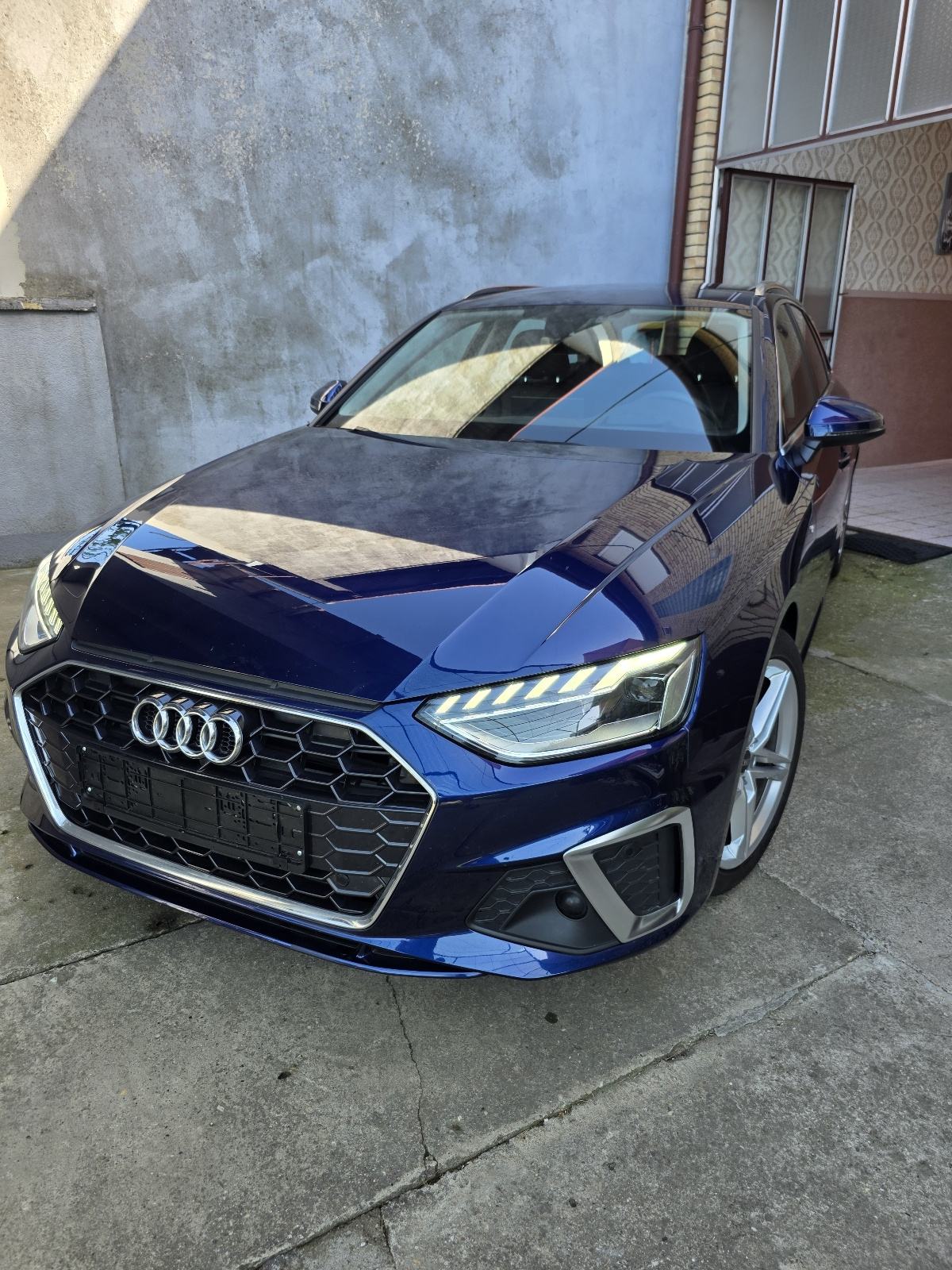 Audi A4 Avant 30 TDI S-Line Ext. S-tronic / Matrix / Head-up / Virtual, fotografija 2