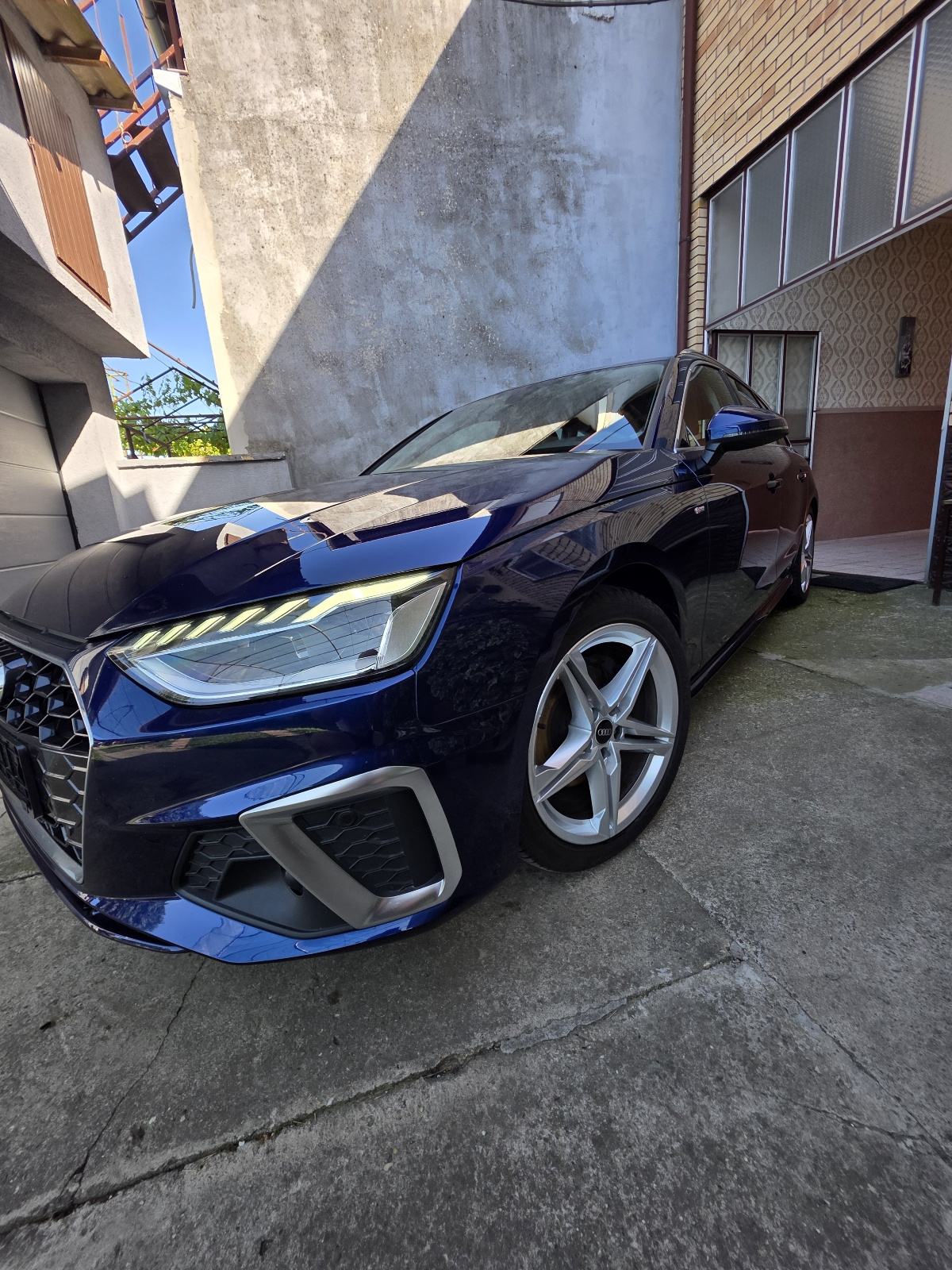 Audi A4 Avant 30 TDI S-Line Ext. S-tronic / Matrix / Head-up / Virtual, fotografija 4