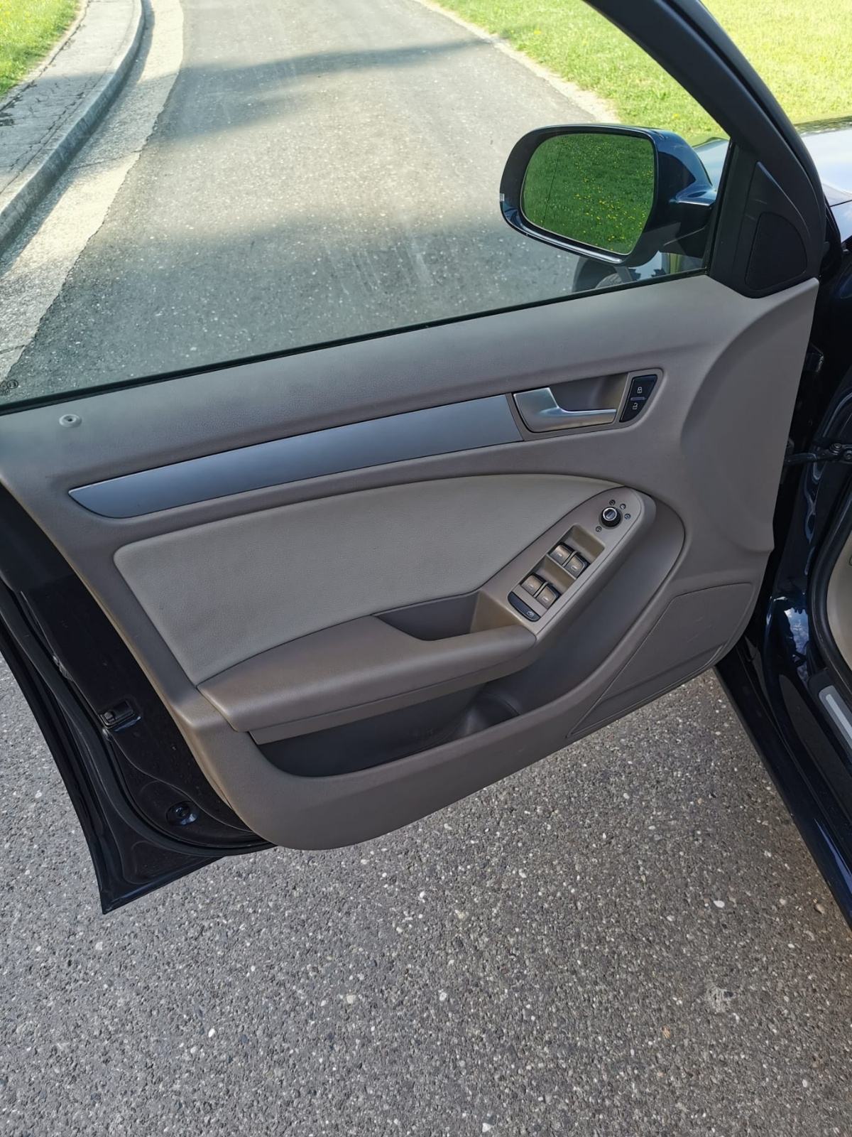 Audi A4 Avant 2,0 TDI Multitronic, fotografija 13
