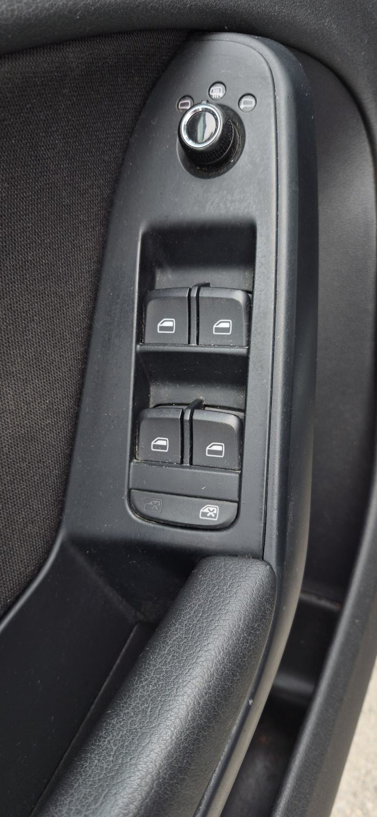 Audi A4 Avant 2,0 TDI, 6 BRZINA, BI-XENON, AUT. KLIMA, TEMP..., fotografija 10