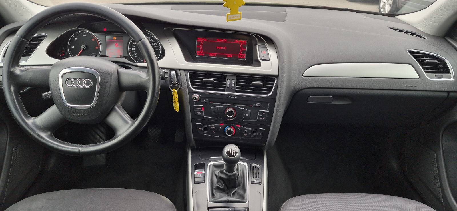Audi A4 Avant 2,0 TDI, 6 BRZINA, BI-XENON, AUT. KLIMA, TEMP..., fotografija 15