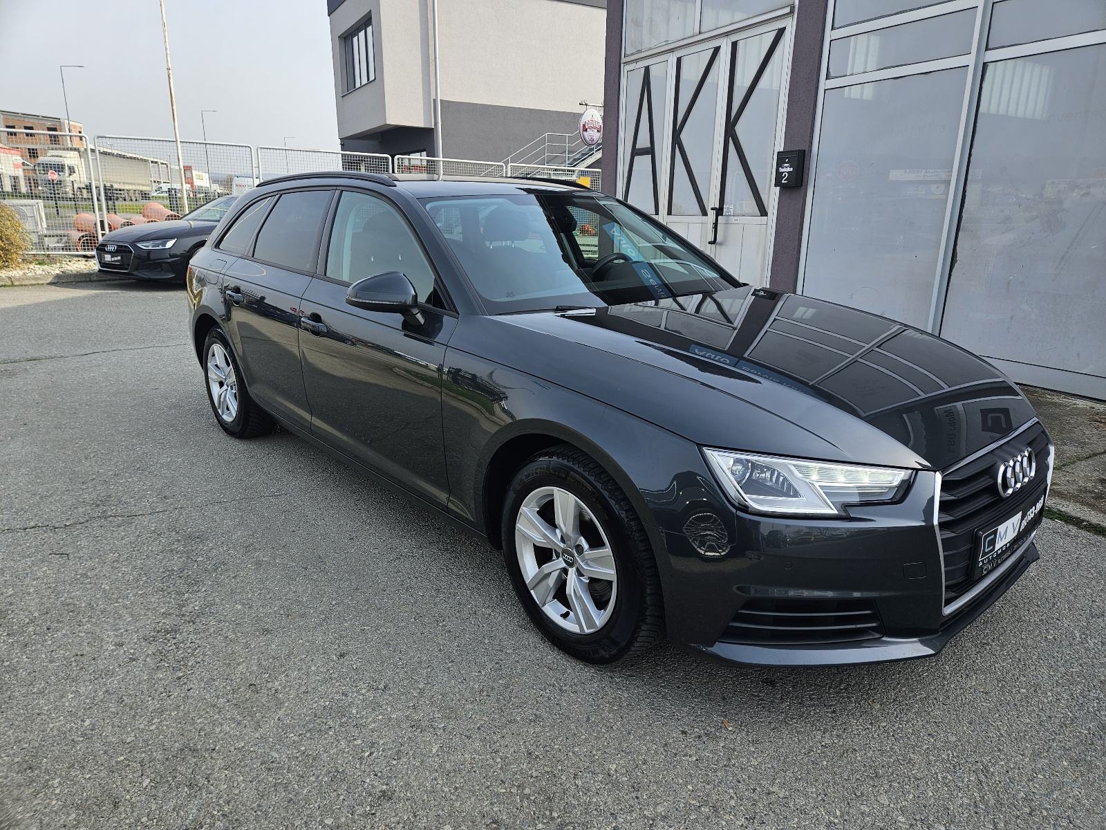 Audi A4 Avant 2,0 TDI, fotografija 4