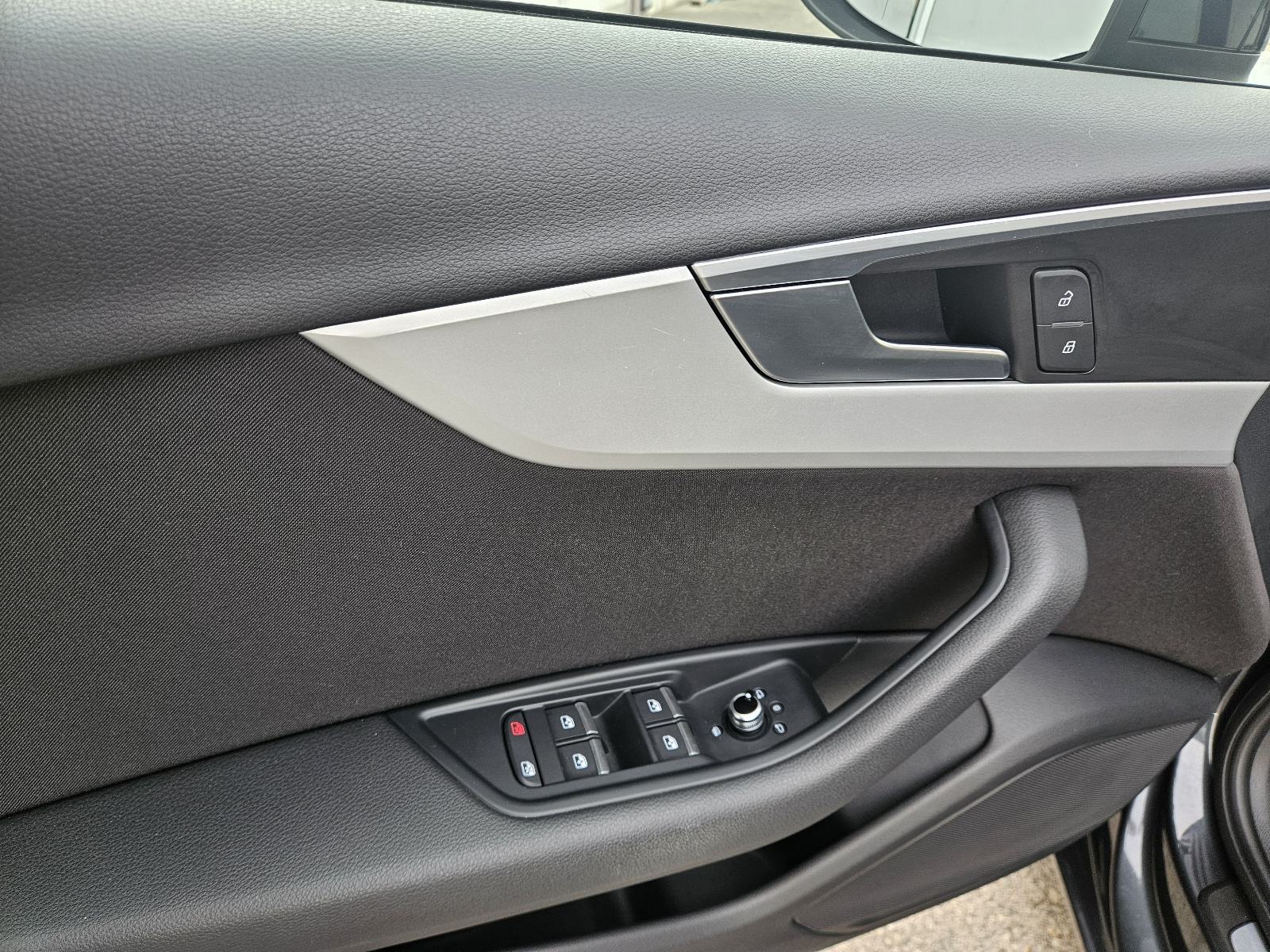 Audi A4 Avant 2,0 TDI, fotografija 20
