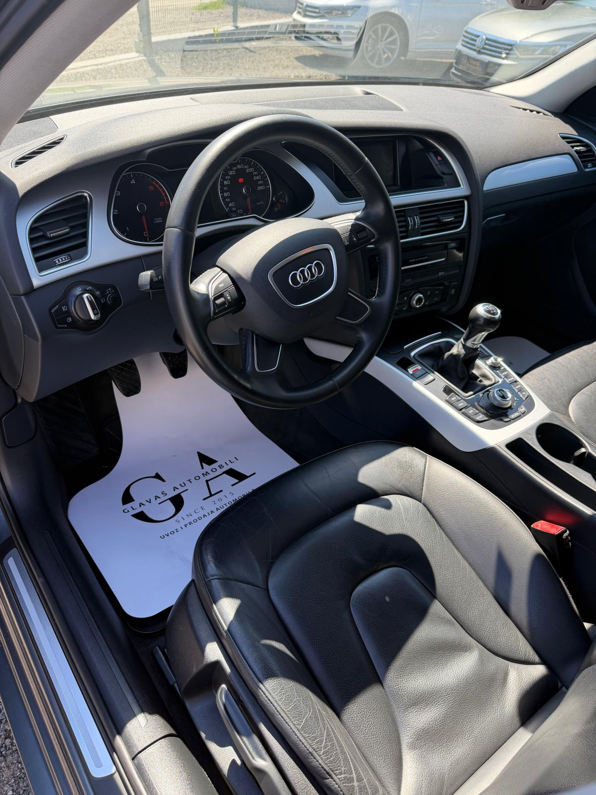 Audi A4 Avant 2,0 TDI NAVI,PDC,XENON,VELIKI SERVIS,TOP STANJE!!!, fotografija 11