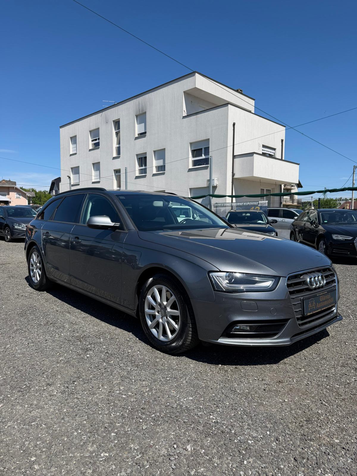 Audi A4 Avant 2,0 TDI NAVI,PDC,XENON,VELIKI SERVIS,TOP STANJE!!!, fotografija 2