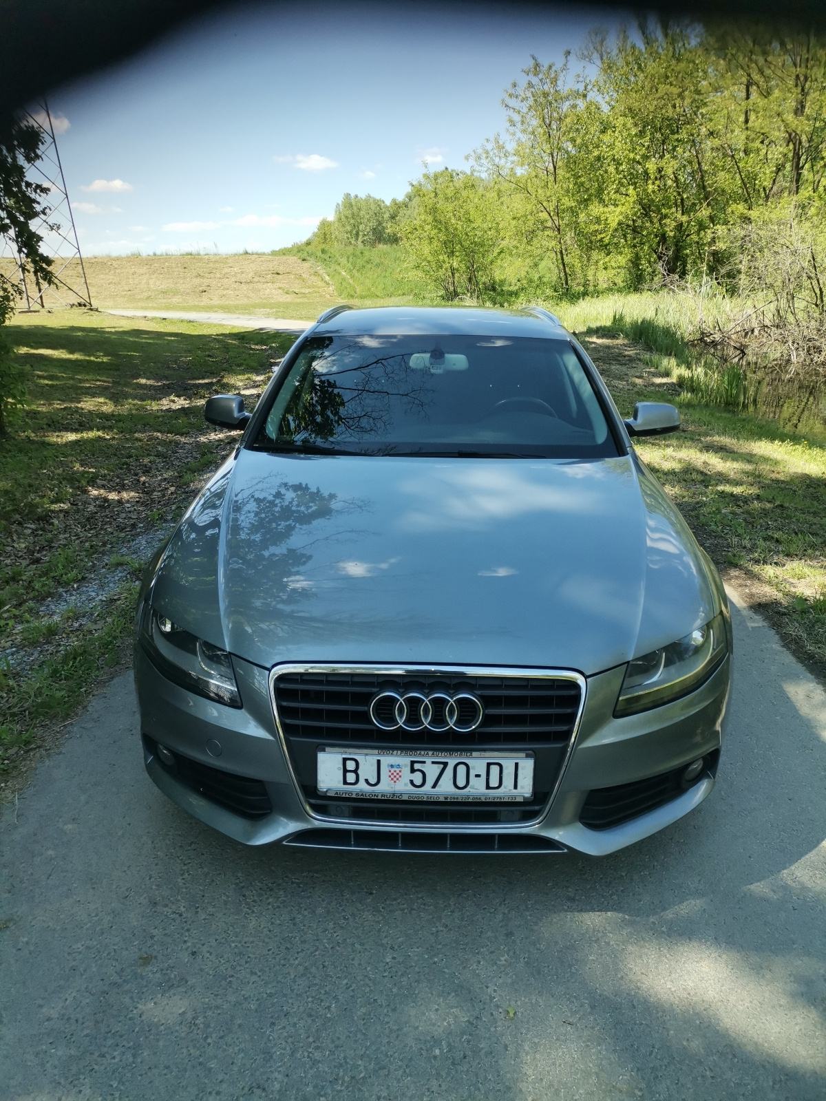 Audi A4 Avant 2,0 TDI, fotografija 1