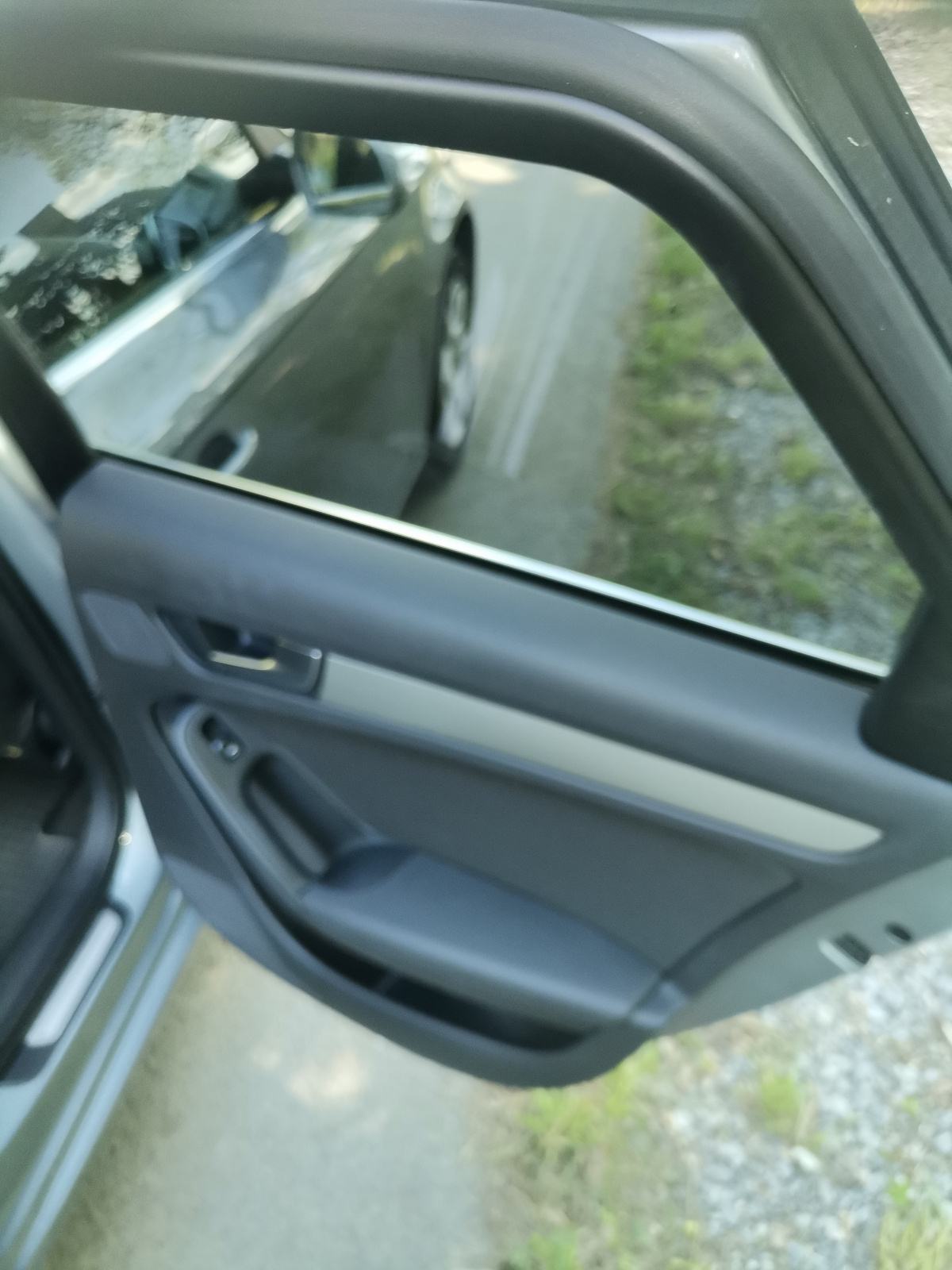 Audi A4 Avant 2,0 TDI, fotografija 12