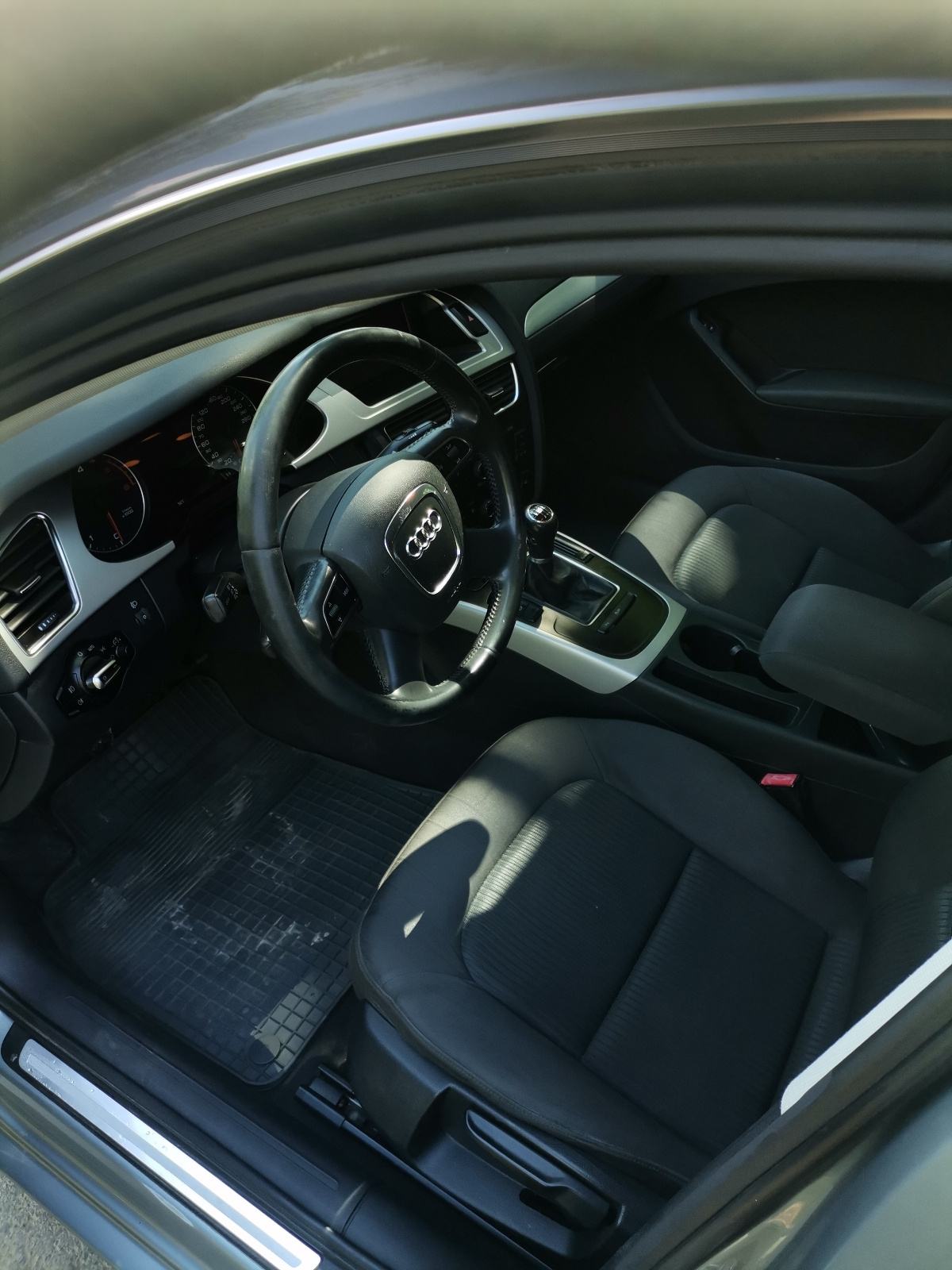 Audi A4 Avant 2,0 TDI, fotografija 15