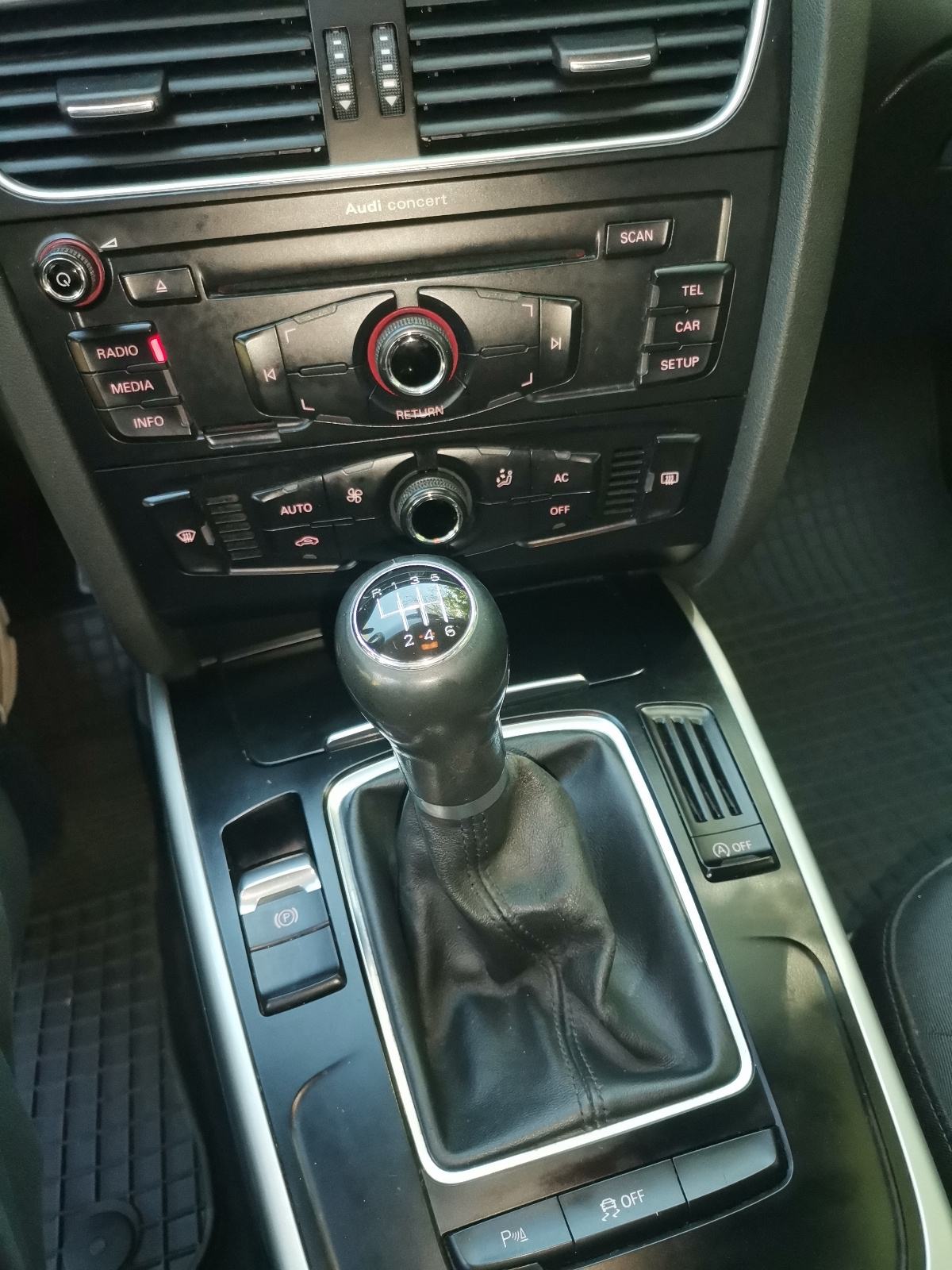 Audi A4 Avant 2,0 TDI, fotografija 17