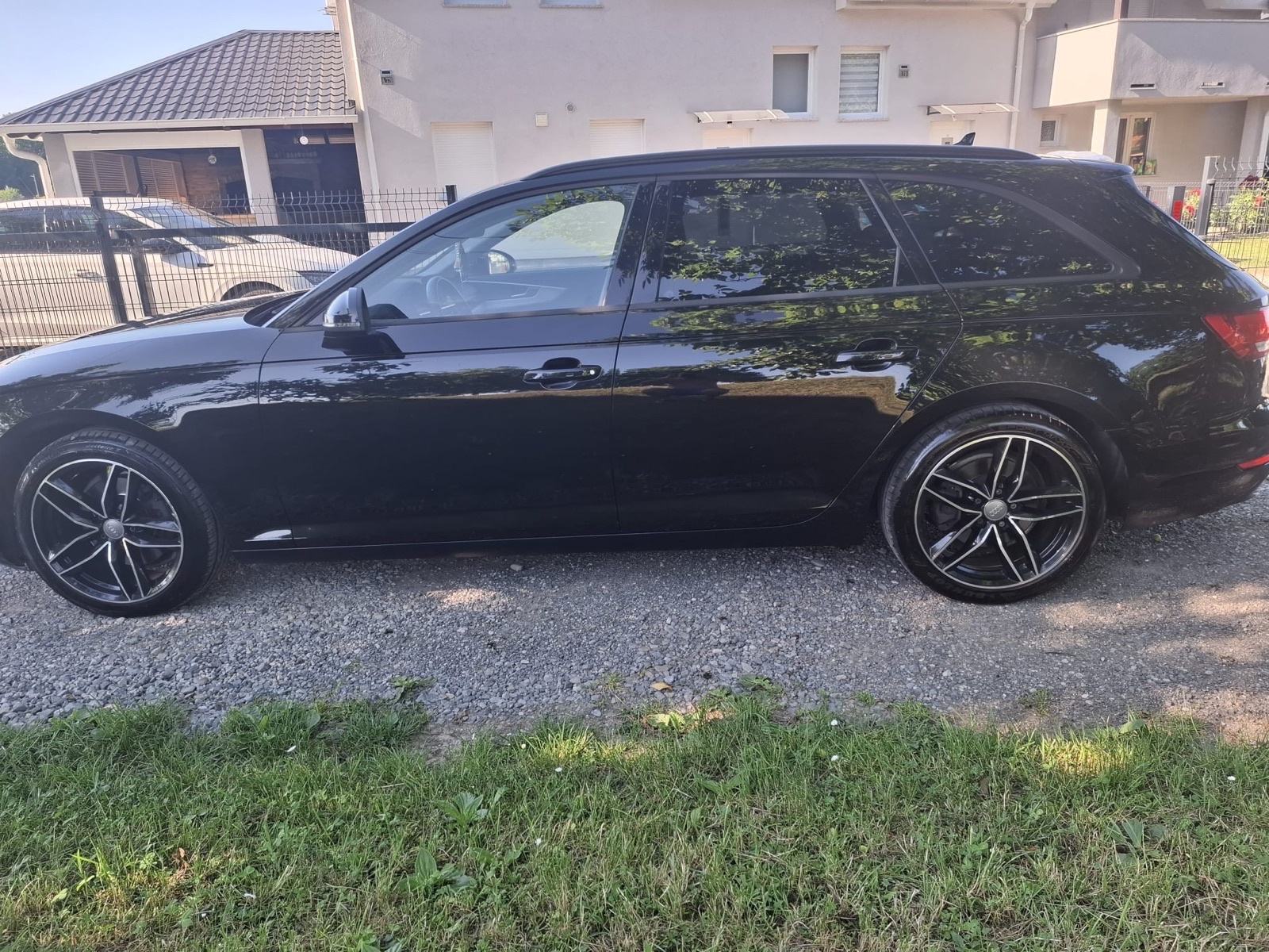 Audi A4 Avant 2,0 TDI, fotografija 7