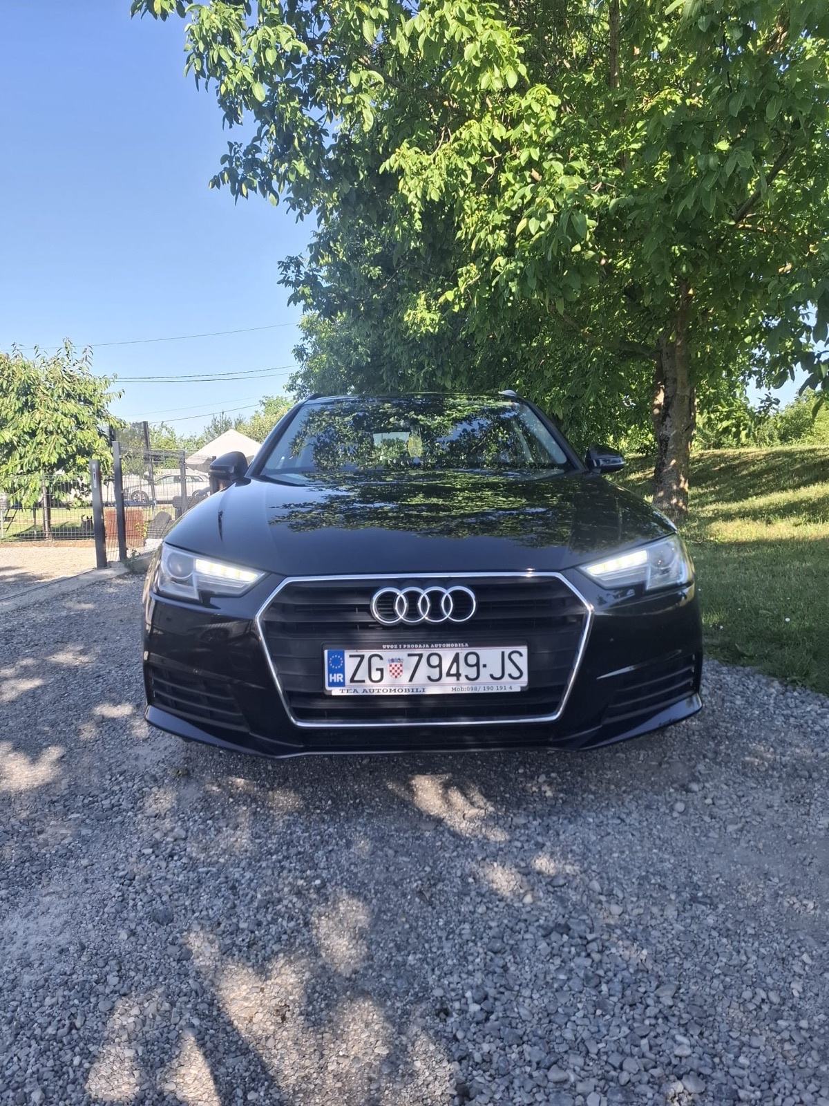 Audi A4 Avant 2,0 TDI, fotografija 3