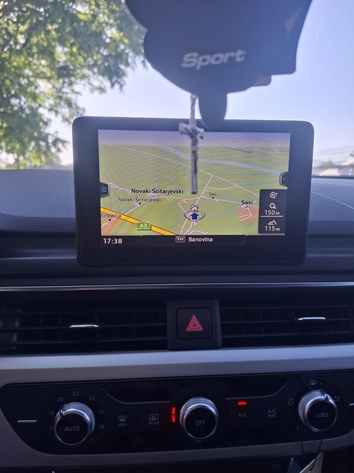 Audi A4 Avant 2,0 TDI, fotografija 15
