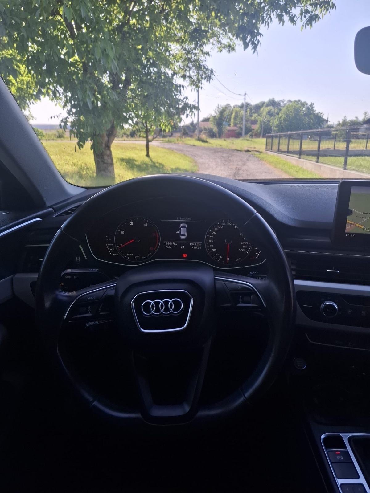 Audi A4 Avant 2,0 TDI, fotografija 11