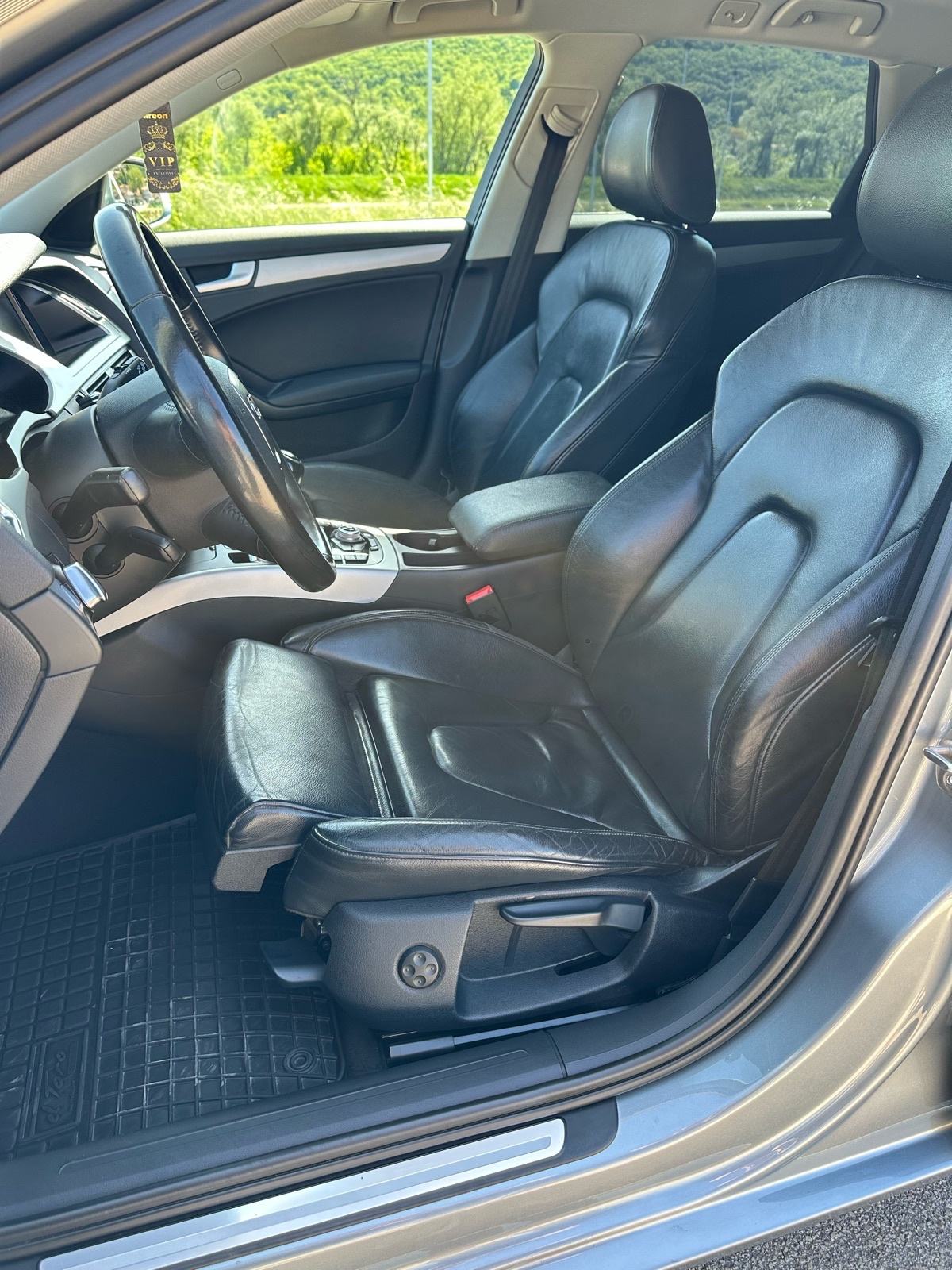 Audi A4 Avant 2,0 TDI, fotografija 13