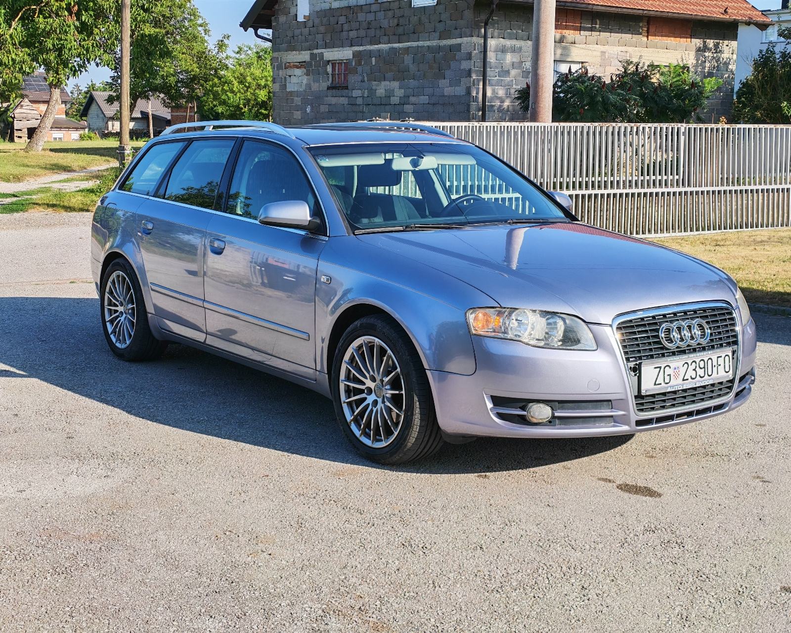 Audi A4 Avant 2,0 TDI, fotografija 7