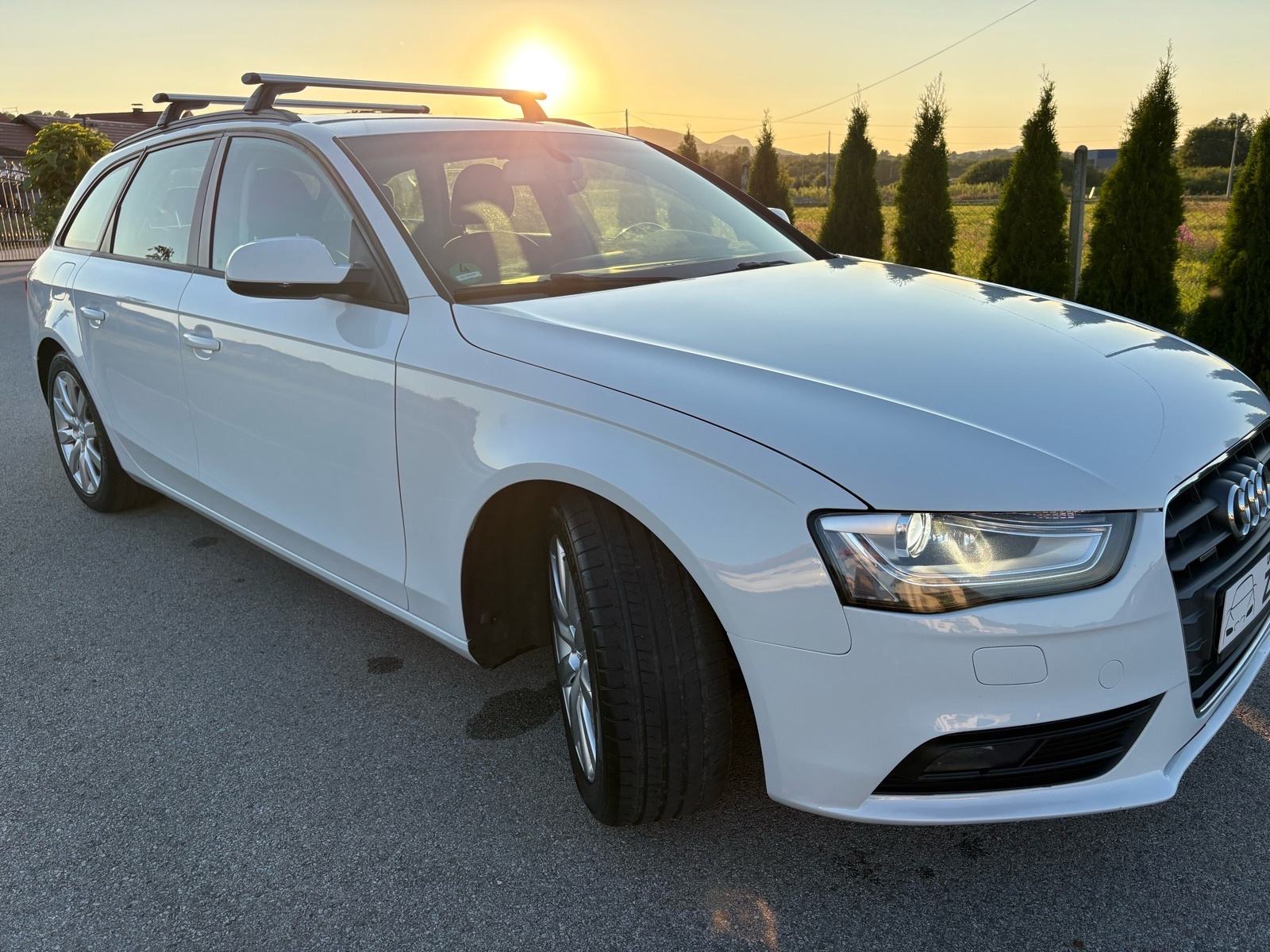Audi A4 Avant 2,0 TDI QUATRO*130/177Ps*PRVI VLASNIK*TOP OPREMA*, fotografija 2