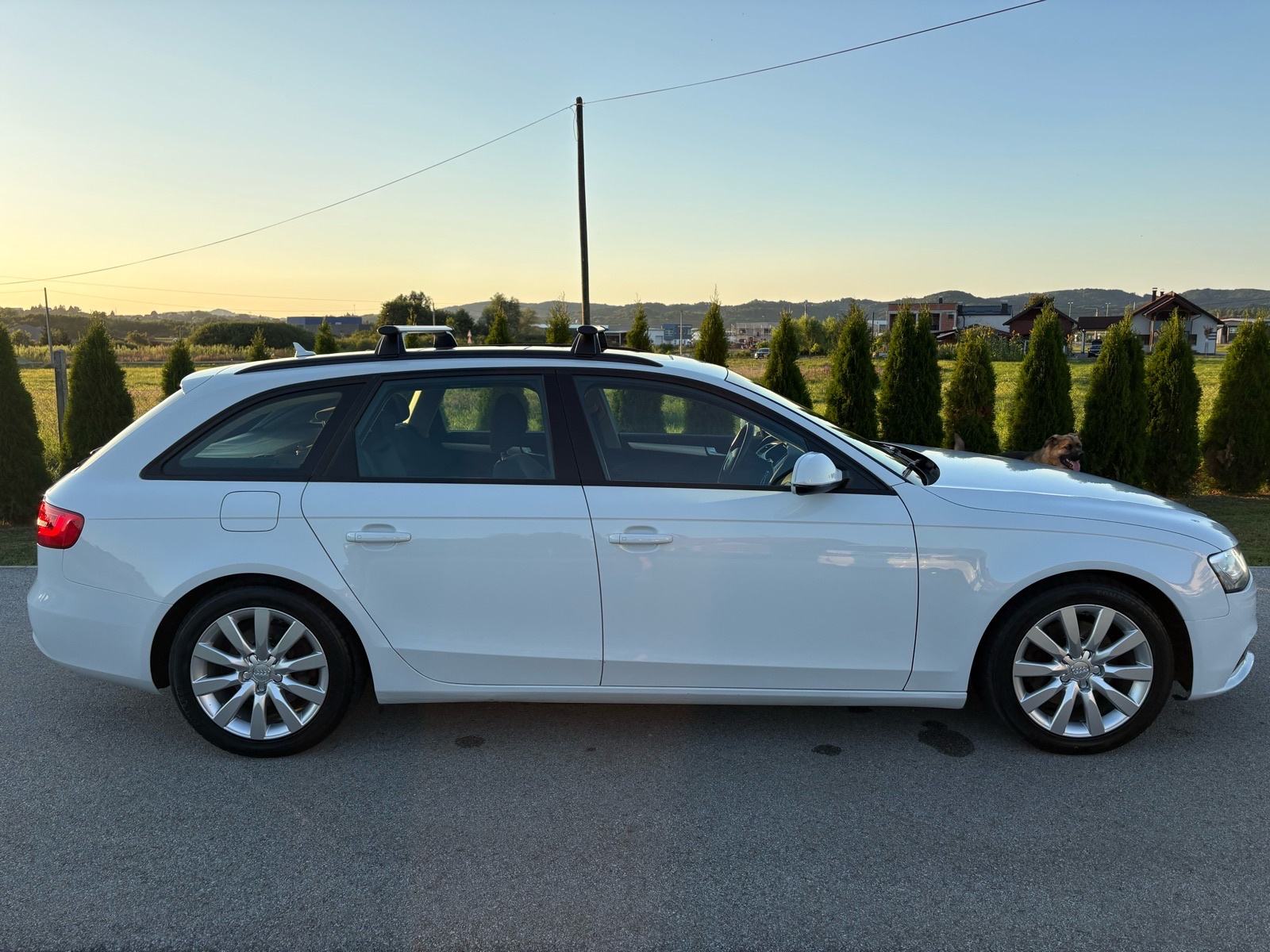 Audi A4 Avant 2,0 TDI QUATRO*130/177Ps*PRVI VLASNIK*TOP OPREMA*, fotografija 7