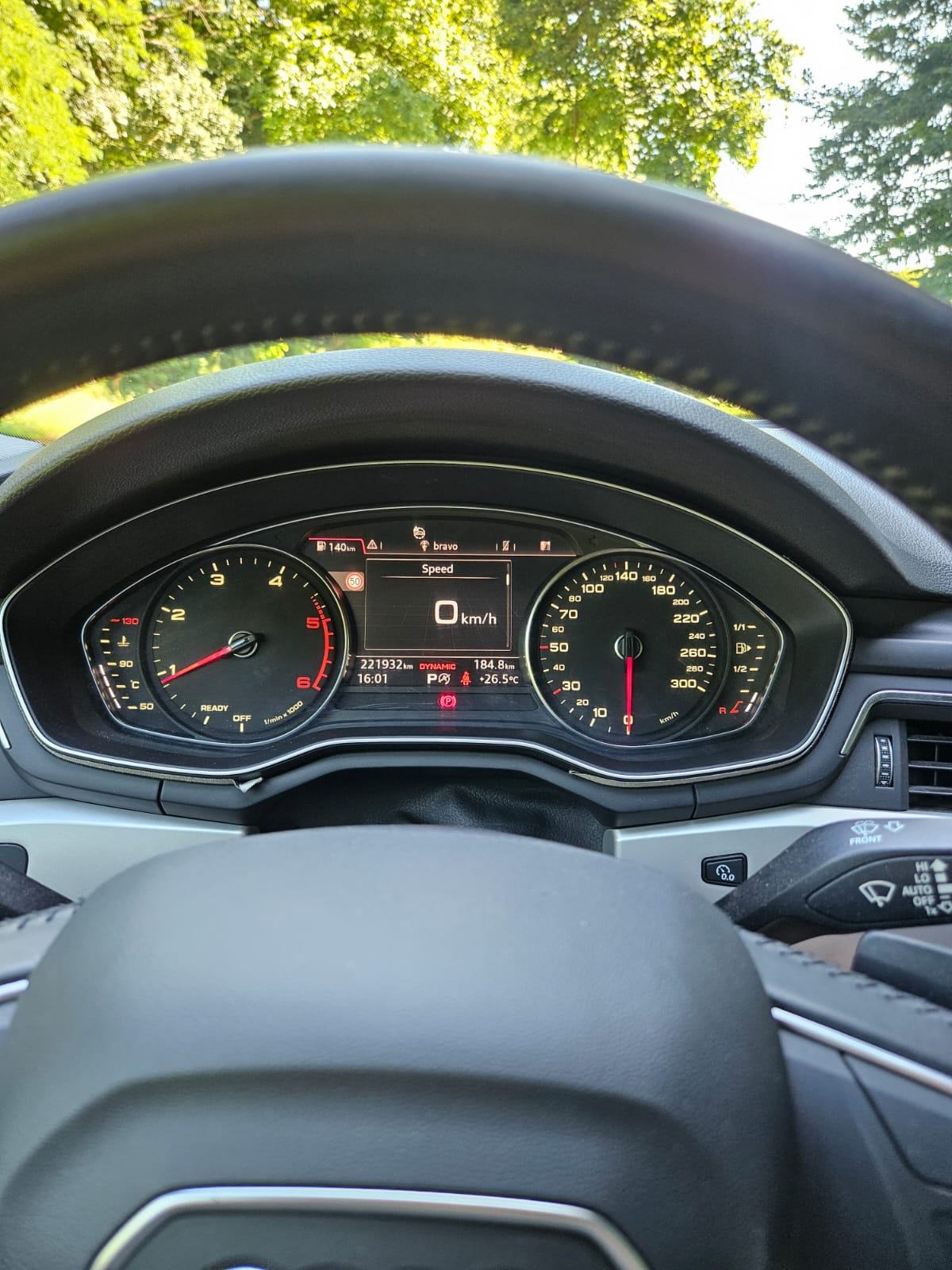 Audi A4 Avant 2,0 TDI, fotografija 7