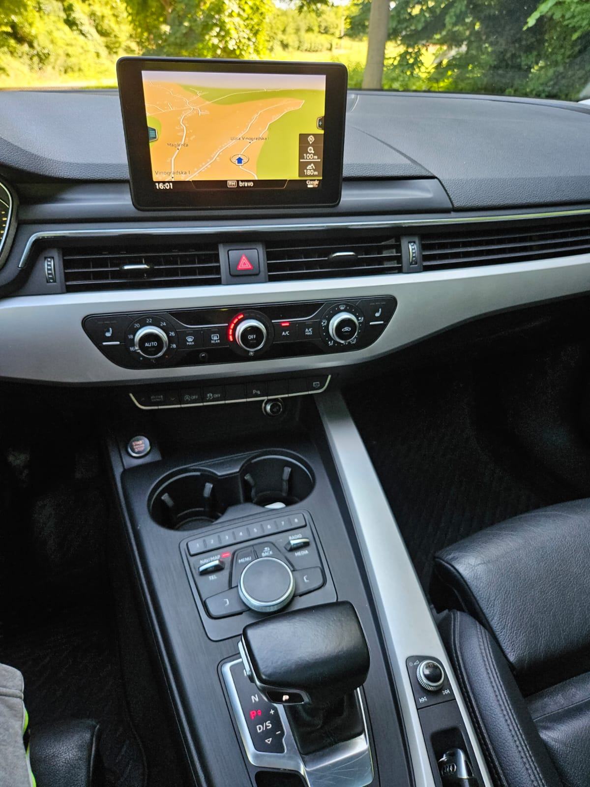 Audi A4 Avant 2,0 TDI, fotografija 9