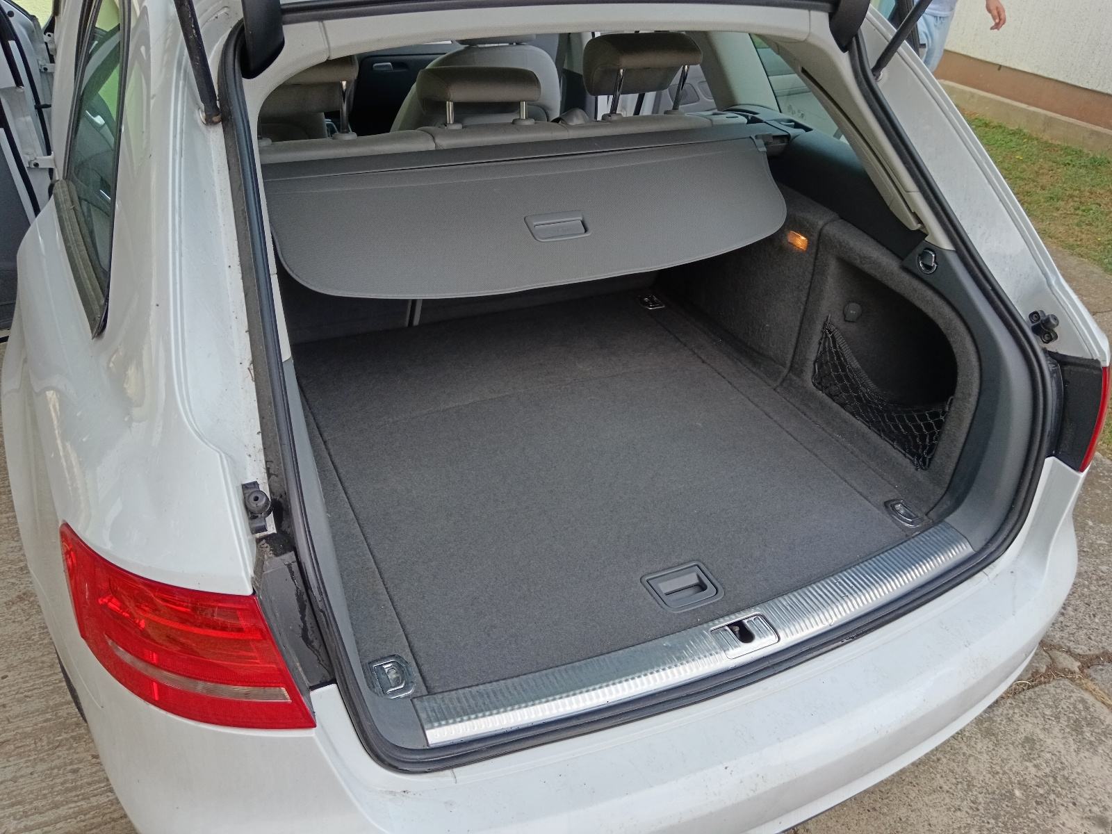Audi A4 Avant 2,0 TDI, fotografija 6
