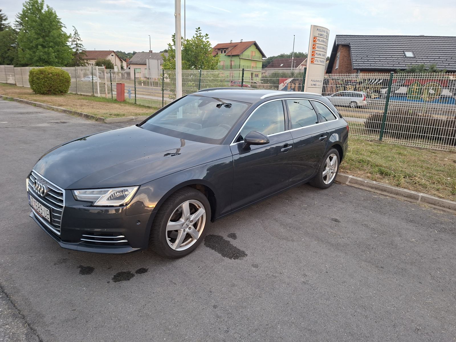Audi A4 Avant 2,0 TDI, fotografija 6