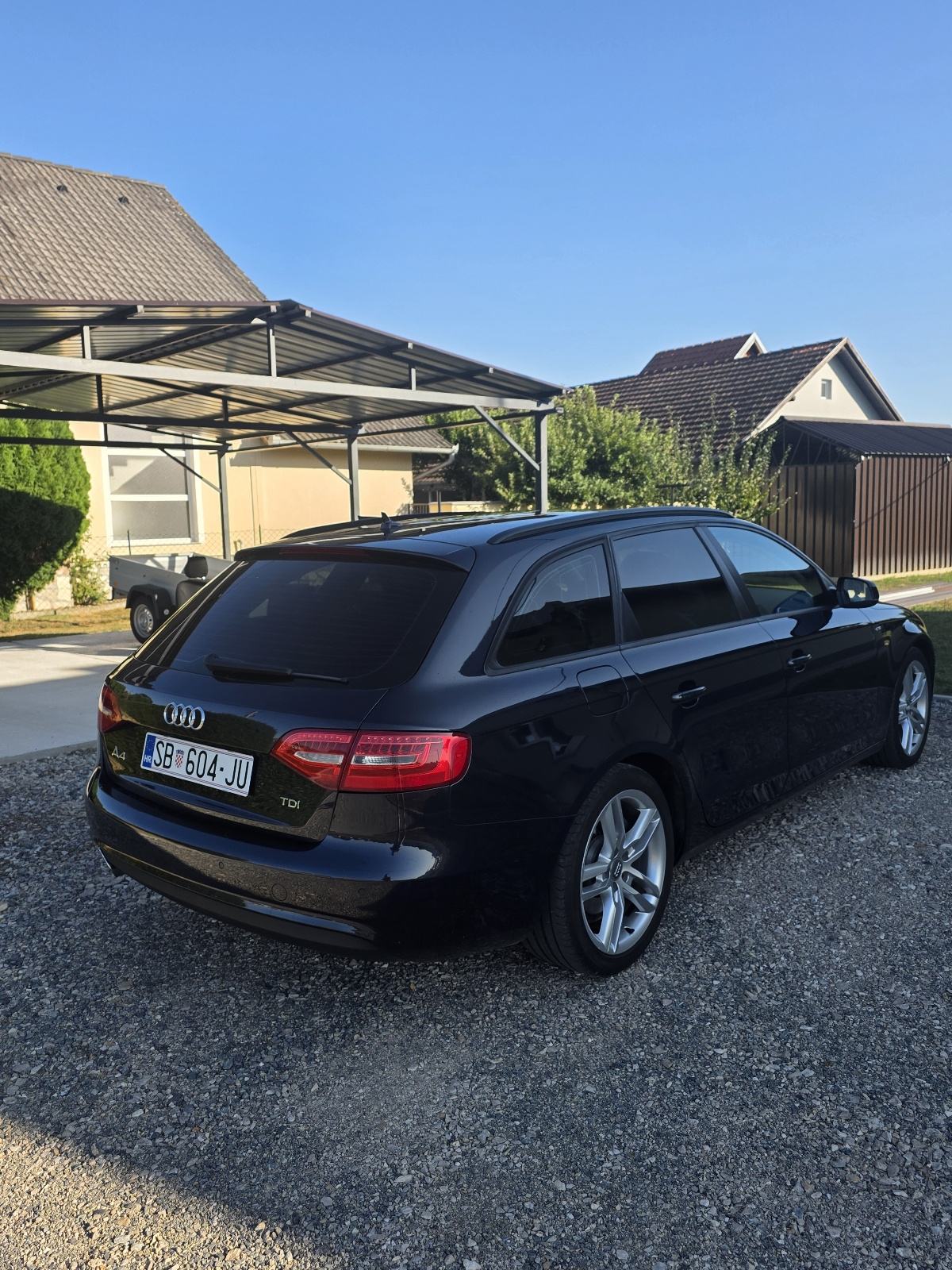 Audi A4 Avant 2,0 TDI, fotografija 5