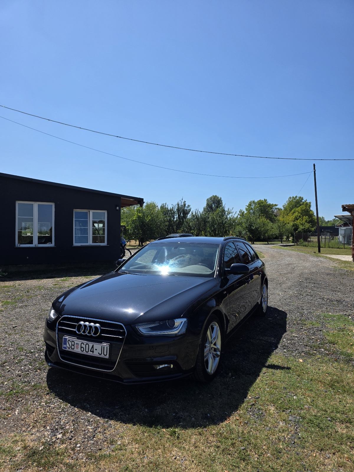 Audi A4 Avant 2,0 TDI, fotografija 2