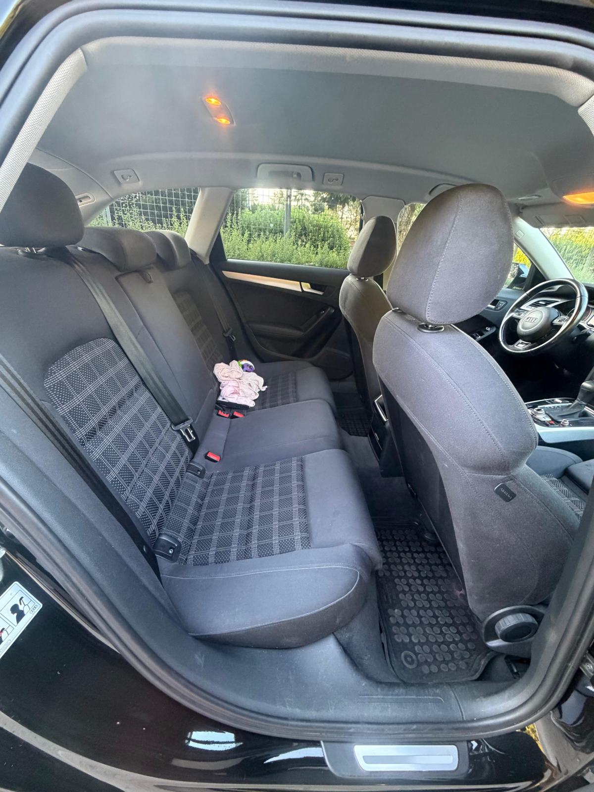 Audi A4 Avant 2,0 TDI, fotografija 6